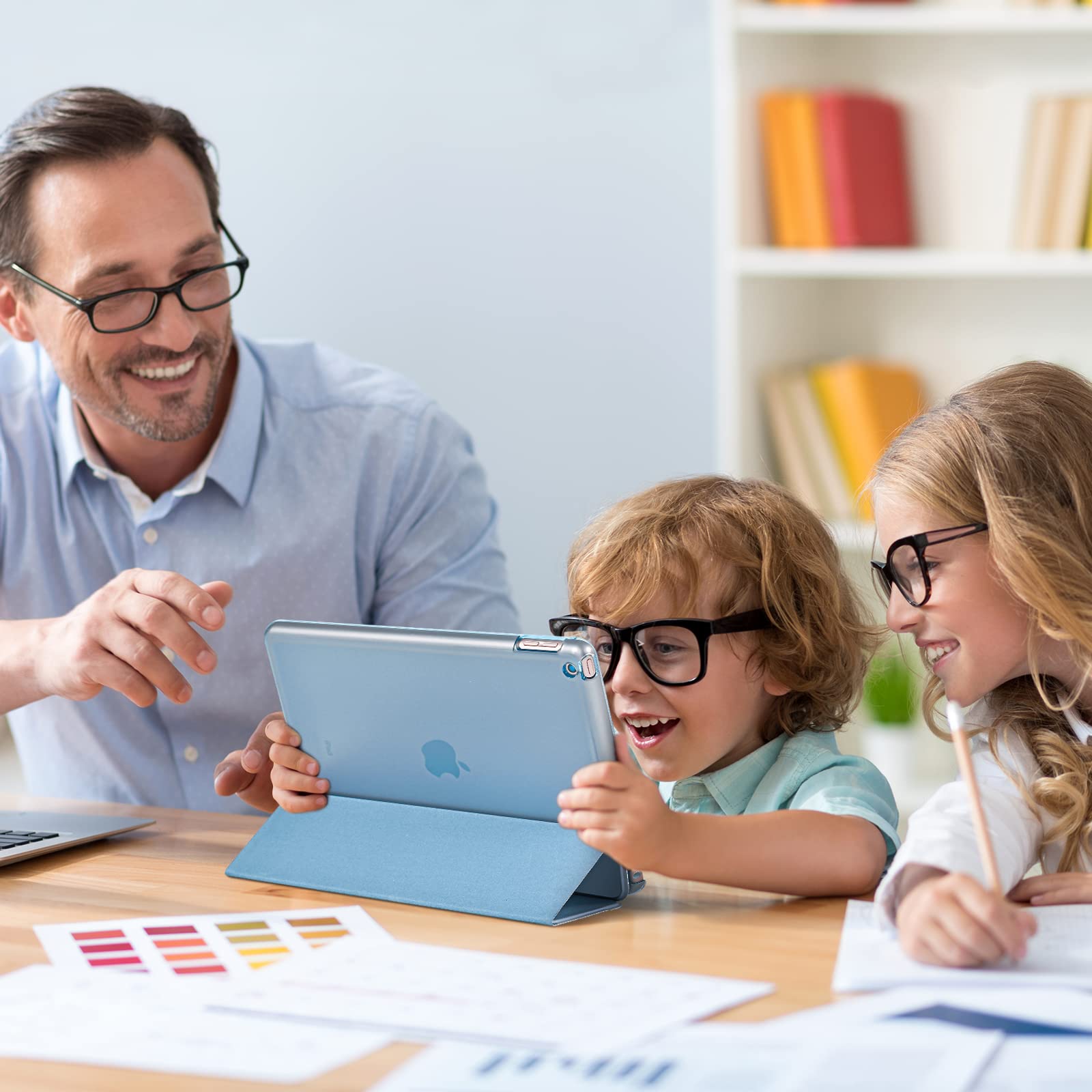 ProCase Cover per iPad 9 2021/8 2020/7 2019/iPad 10.2” Custodia[A2602 A2603 A2604 A2605 A2270 A2428 A2429 A2430 A2197 A2198 A2200], Smart Cover Sottile Leggero Traslucida Smerigliata -Azul Celeste