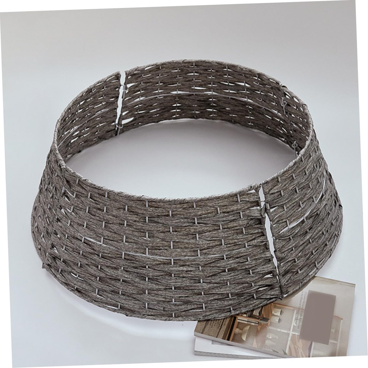 SOLUSTRE Collare per Albero di Natale Intrecciato Grigio, Gonna Finta Decorativa Plastica per Interni ed Esterni, Supporto Decorazioni Natalizie per Bar, Hotel e Casa, Misura
