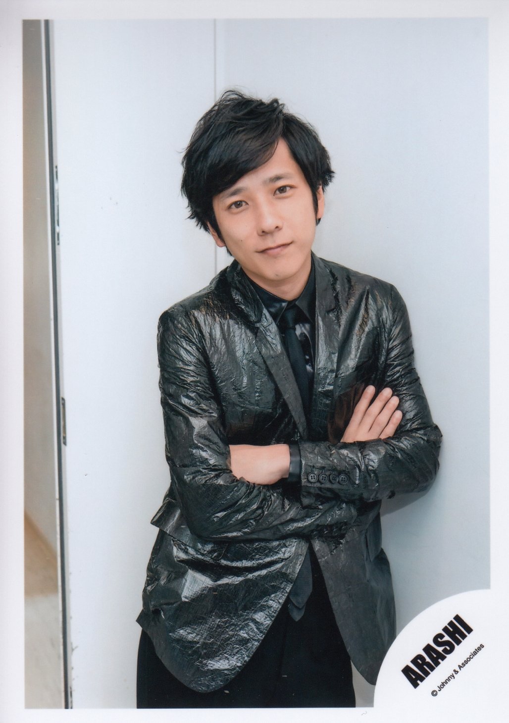 Amazon.co.jp: ARASHI 嵐 公式 生 写真 （二宮和也）AN00085 : おもちゃ