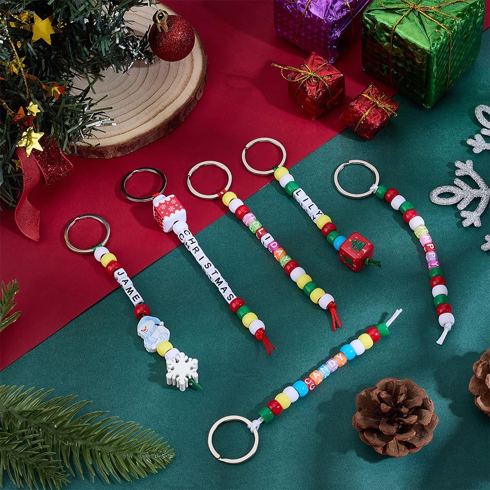 PLIGREAT 728 Pcs Christmas Bead Keychain Kit, DIY Key Chain Making Craft Adjustable Alphabet Bead Decorative Key Ring Acrylic Xmas Tree Square Beads for Party DIY Making Bag Charm Accessories
