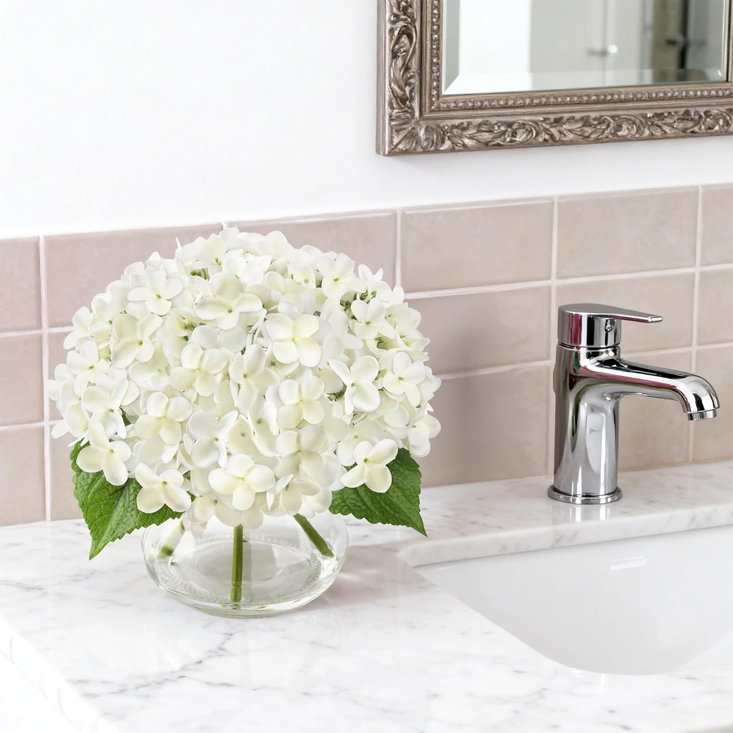 Artificial Hydrangea Flowers Arrangements in Glass Vase for Home Decoration, Faux Hydrangea Flowers for Floral Arrangements with Faux Water Wedding Bouquets Kitchen Table Centerpiece Decorations