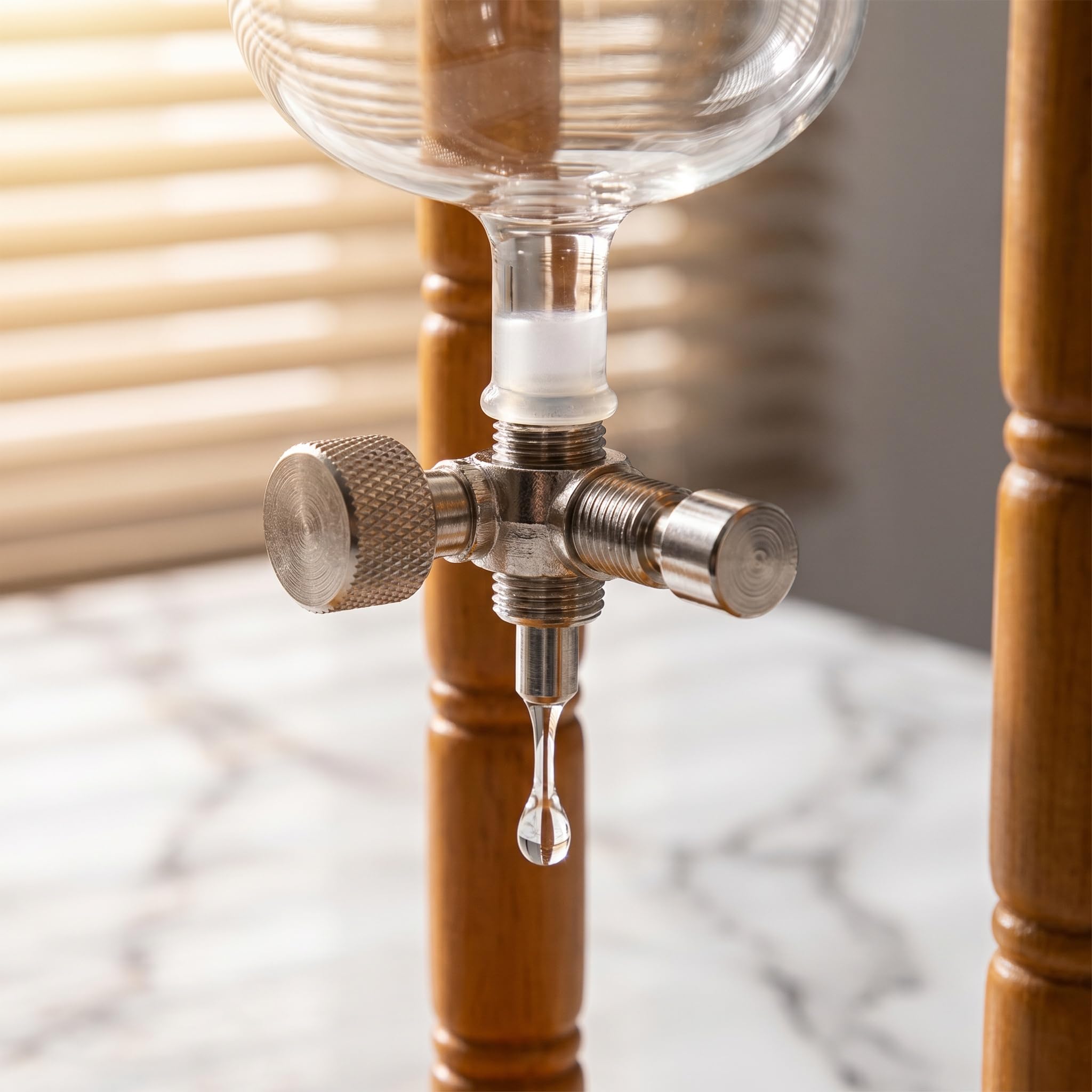 Cafetera Cold Brew Tower, Máquina De Café Helado Con Válvula Ajustable, Estructura Recta De Madera, Jarra De Vidrio De 720 Ml - Prepara De 5 A 7 Tazas, Extracción A Baja Temperatura Y Velocidad