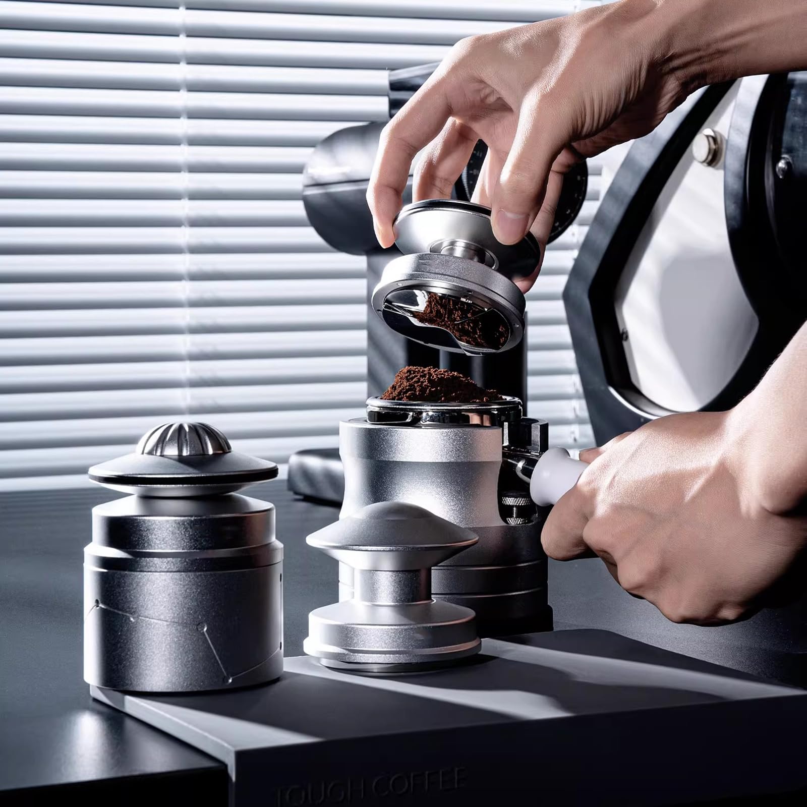 Kit di accessori per espresso da 58 mm, manomissione a molla, strumento WDT, distributore di caffè, supporto in legno, fissaggio magnetico, barista Essentials