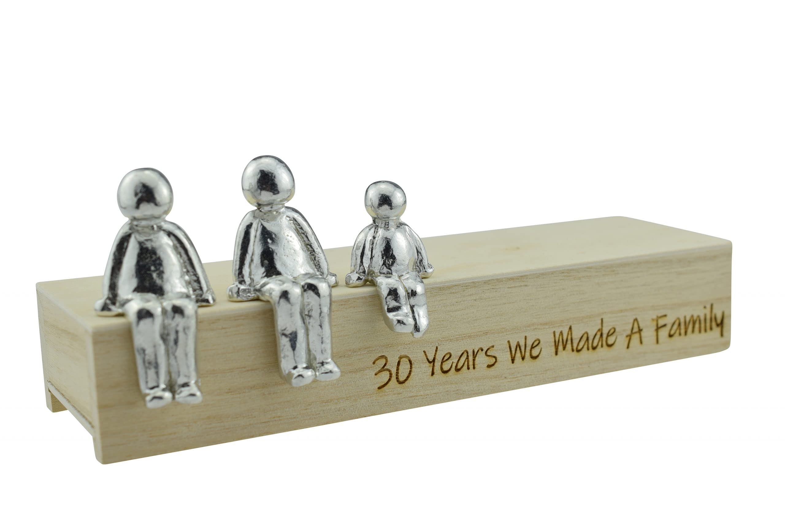 30 Years We Made A Family : l'histoire de votre vie gravée dans le métal