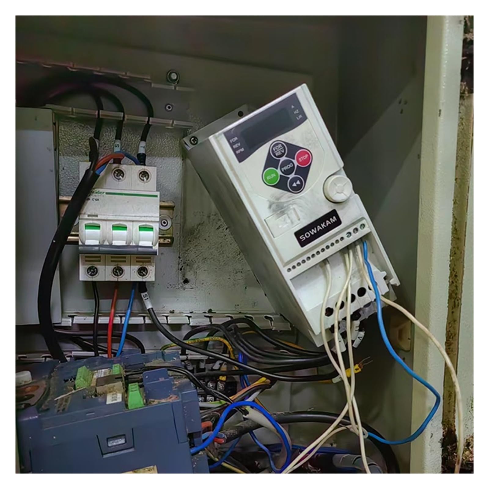 VFD Frequenzumrichter, SW100 380 oder 220 VFD Frequenzumrichter Vektorrelung Konverter Wechselrichter 0,75/1,5/2.2KW Motordrehzahlregler RS485(1ph220V-3ph380V,1HP 0.75KW)
