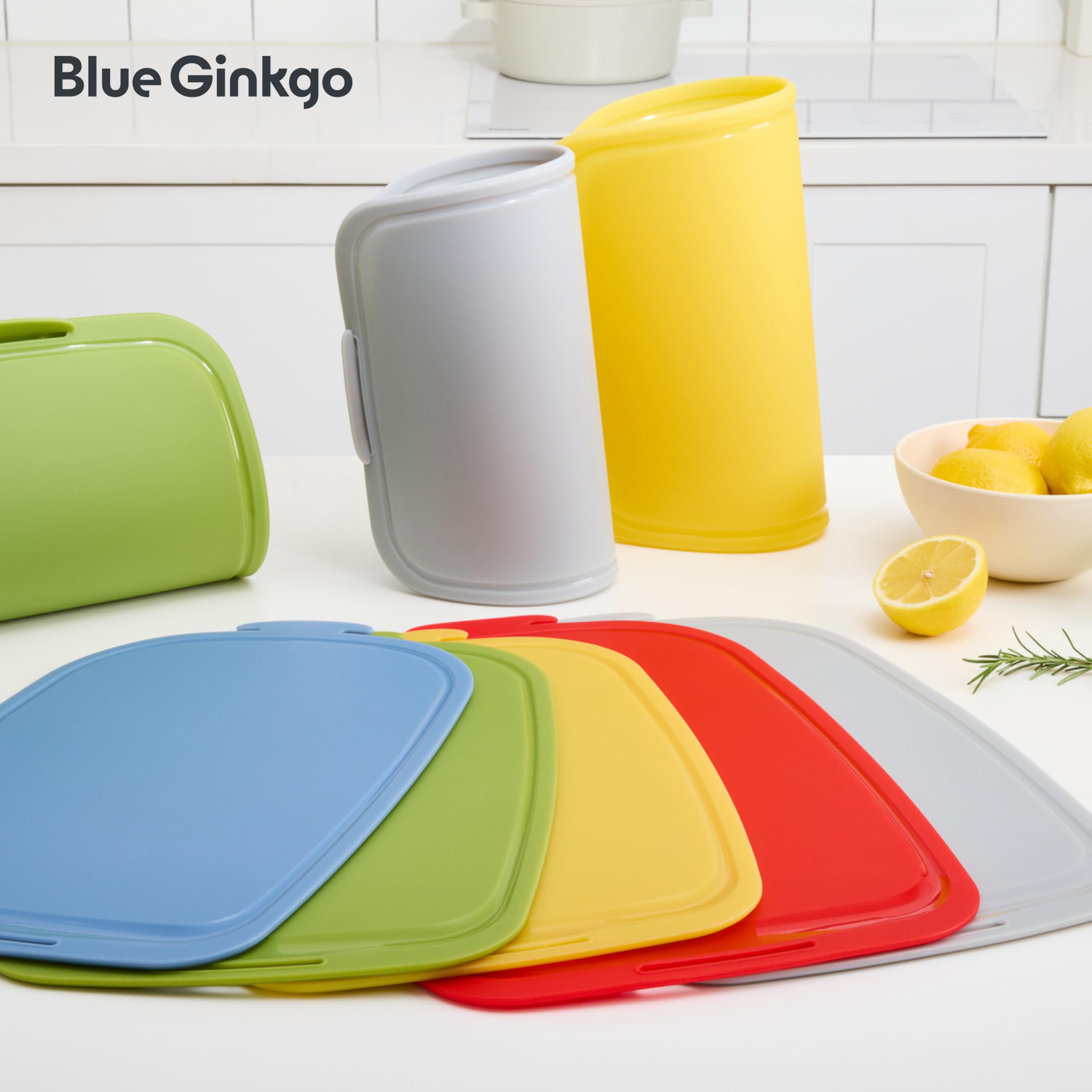 Blue Ginkgo Silikon-Schneidebretter - 3er-Set (klein, mittel, groß) - doppelseitig, dick, flexibel, rutschfest, BPA-frei - Saftrillen, spülmaschinenfest (Made in Korea, Grau) | Doppelseitig, flexibel und spülmaschinenfest.
