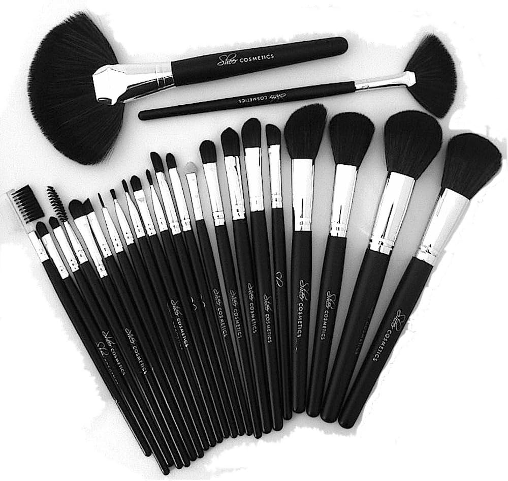 Flawless Look Makeup Brush Set - Professional 24-piece Collection & Case Plus Bonus Kabuki Brush