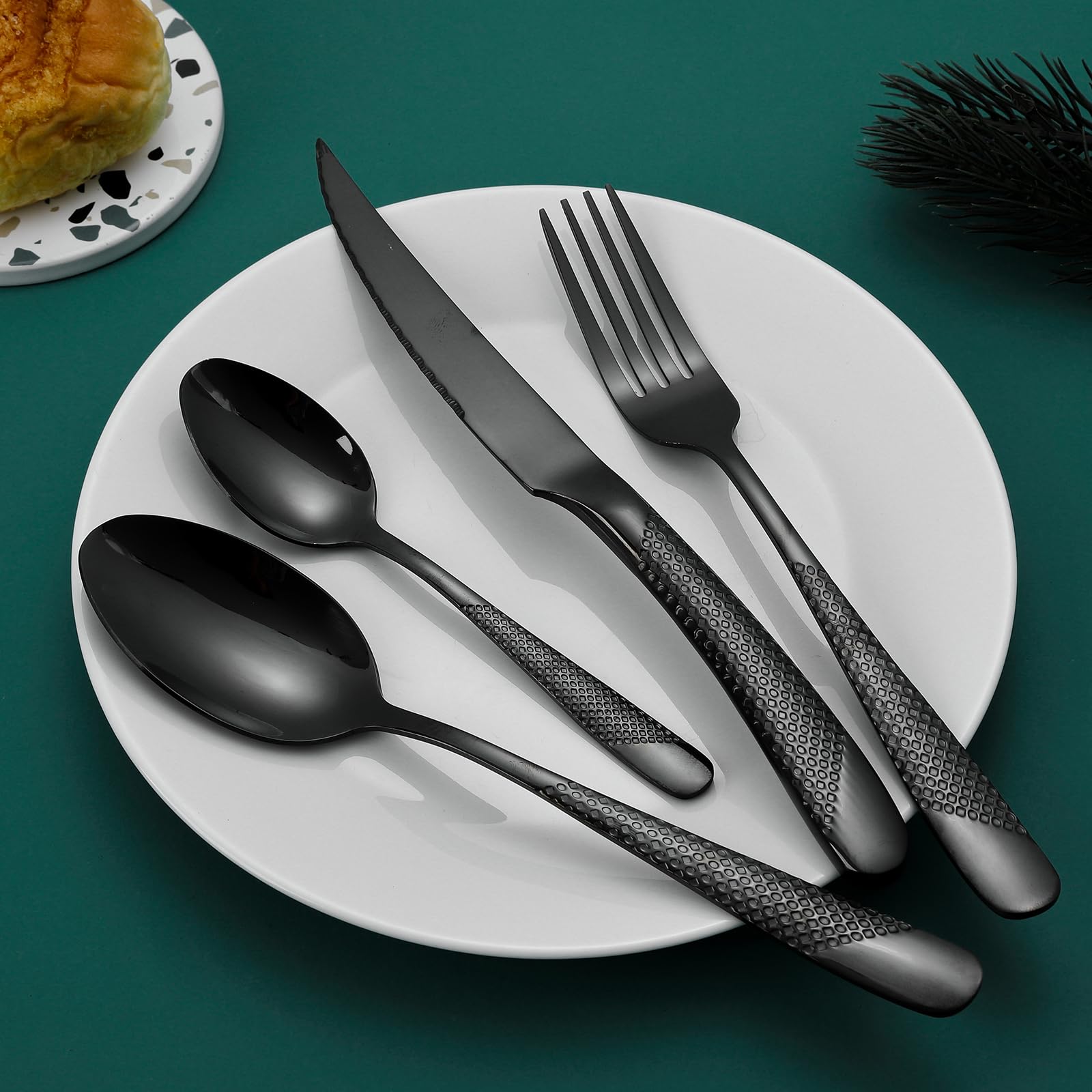 Set di posate martellate da 24 pezzi, posate in acciaio inox 18/10, set di posate per 6 persone, set di forchette cucchiai coltelli (Nero)