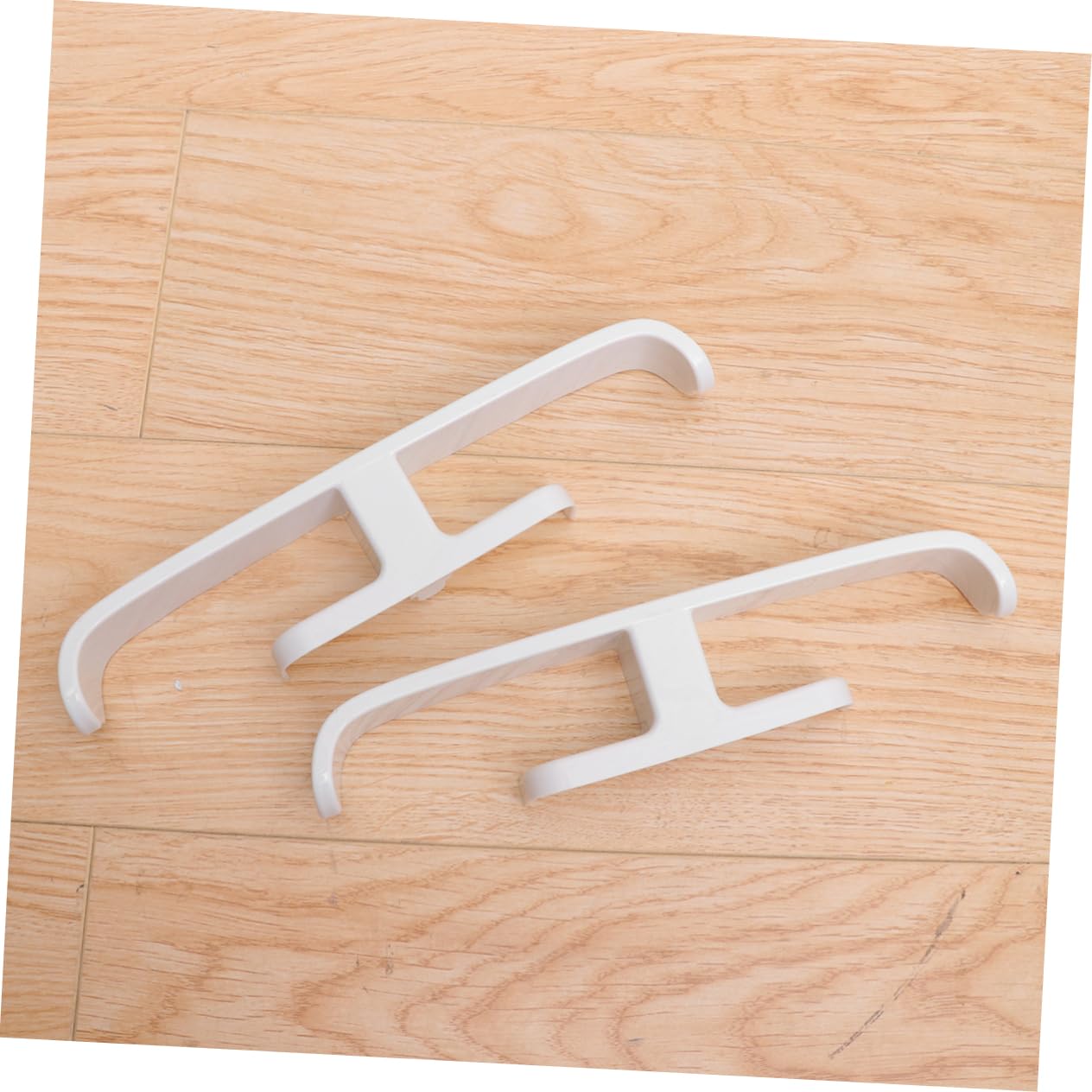 TOPPERFUN 5Pcs Mounted Slippers Organizer Rack Space Saving Plastic Hangers for Shoes Storage Bathroom Hallway White Slipper Holder for Easy Access Neat Arrangement