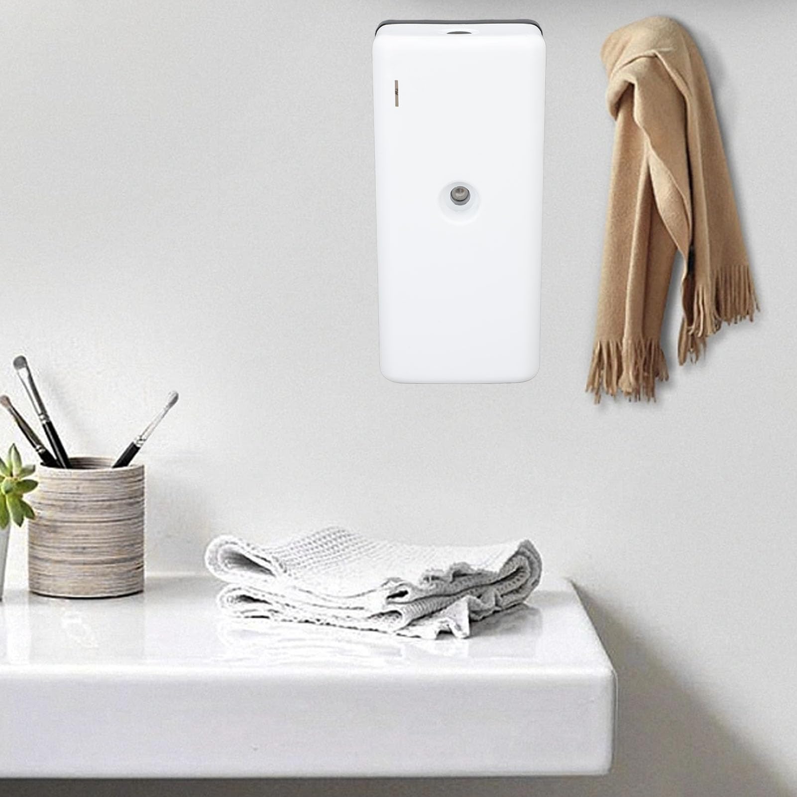 TOPINCN Dispensador de Fragancia en Aerosol para Ambientador, Montado en la Pared, Aromaterapia de Aceites Esenciales con Amplia Cobertura para Baño, Hotel, Oficina (White)