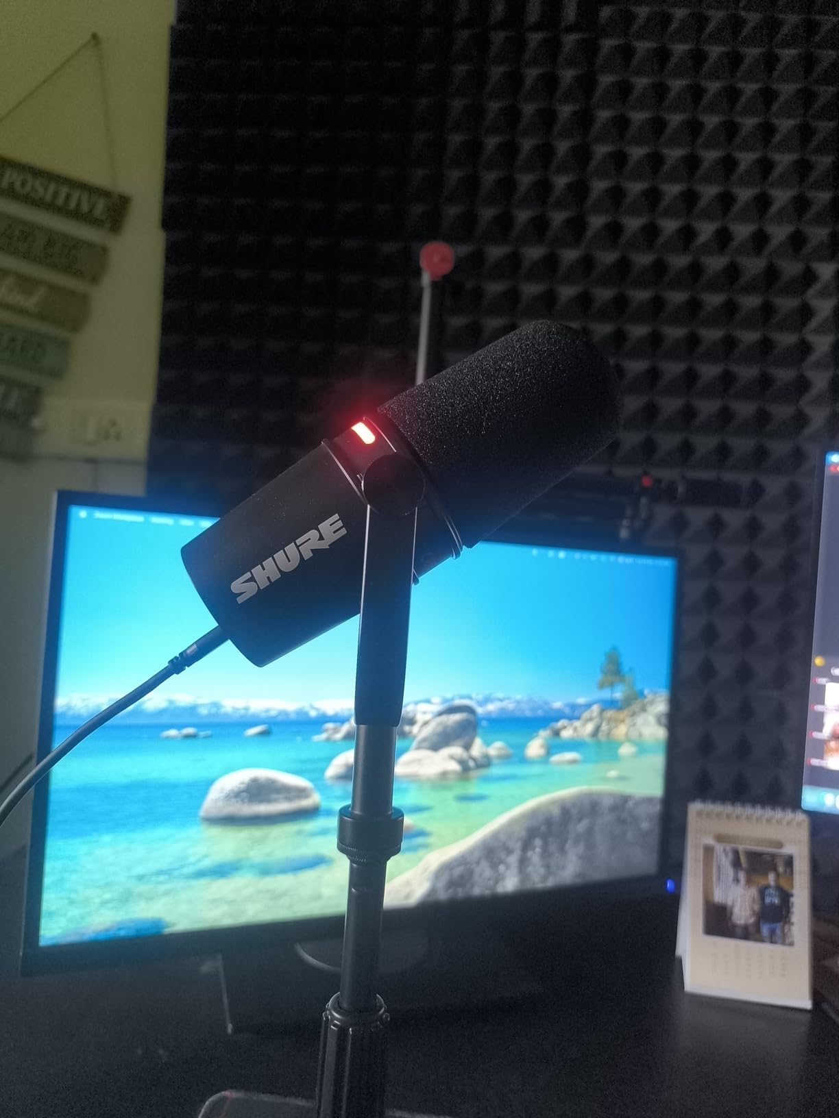 Shure MV7+ Podcast Microphone with Stand. Enhanced Audio, LED Touch Panel, USB-C & XLR Outputs, Auto Level Mode, Digital Pop Filter, Reverb Effects, Podcasting, Streaming, Recording - Black photo review