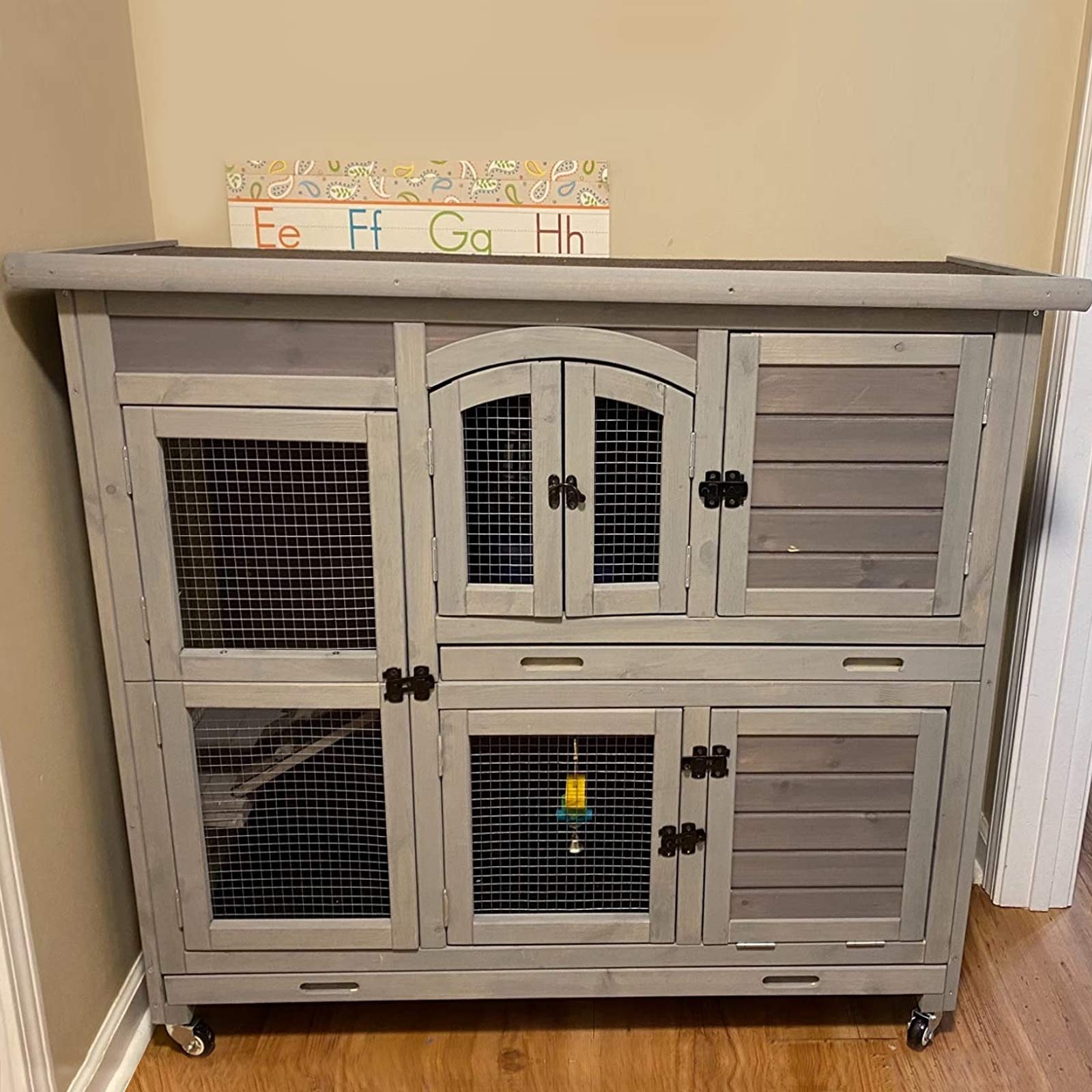 rabbit hutch plastic tray