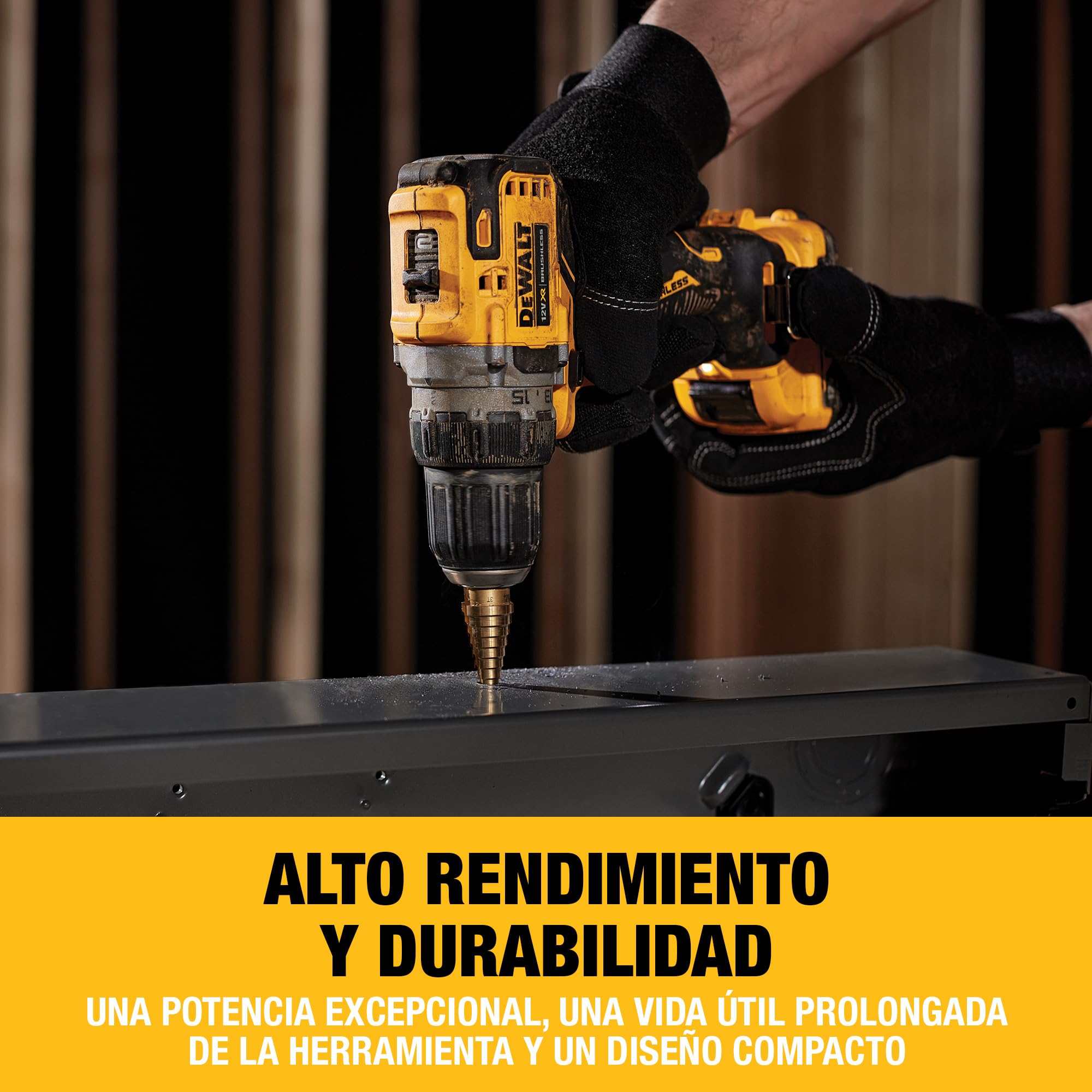 DEWALT Taladro atornillador sin escobillas XR 12V con 2 baterías XR Li-Ion de 2 Ah y cargador + maletín TSTAK, DCD701D2-QW