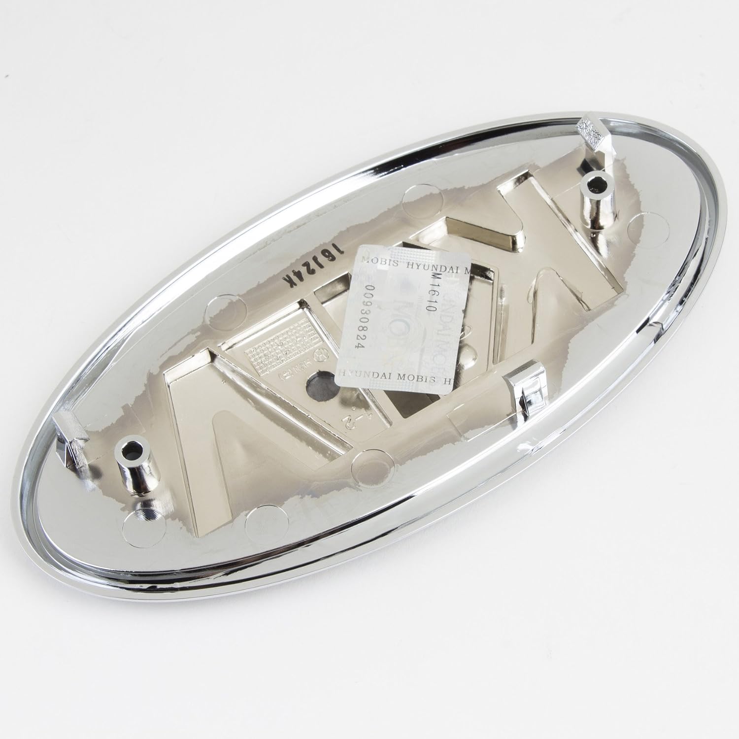 Genuine Kia Front Grille Emblem 86320-3E500