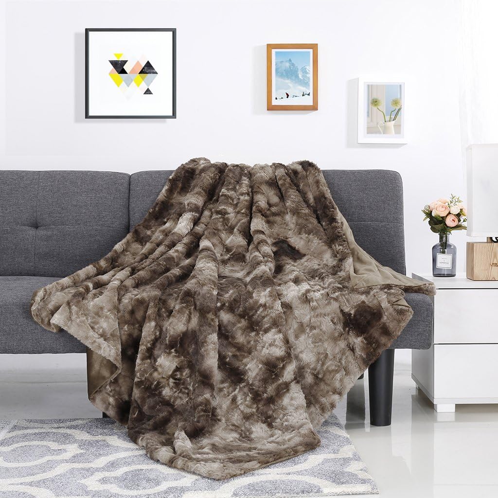 LANGRIA Luxury Super Soft Faux Fur Fleece Throw Blanket Cozy Fluffy Warm Breathable Lightweight and Machine Washable Dyed Fabric for Winter – Decorative Throw for Couch Sofa Bed (50" x 60", Brown)
