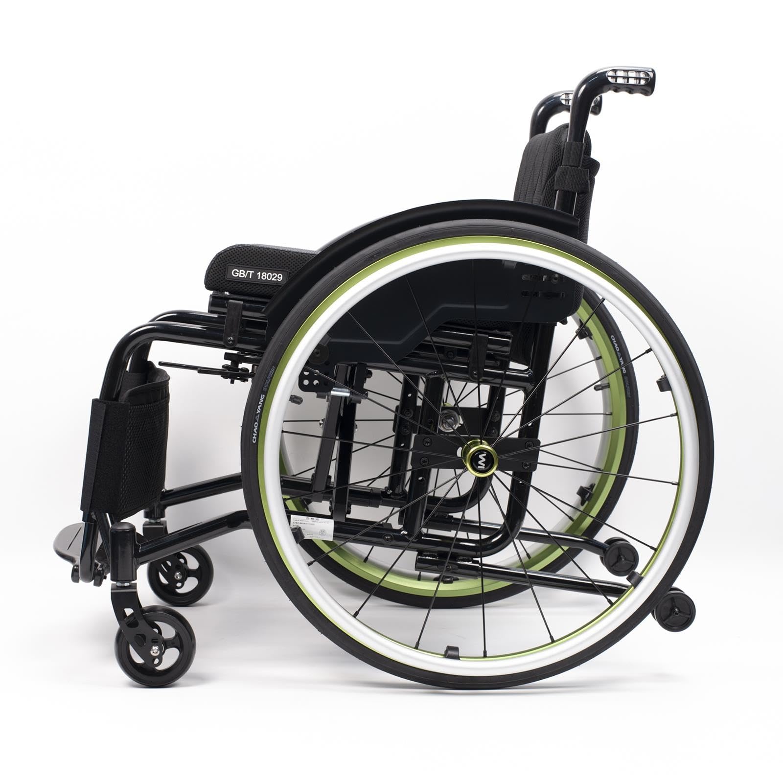 Sedia a rotelle pieghevole super leggera con telaio in alluminio