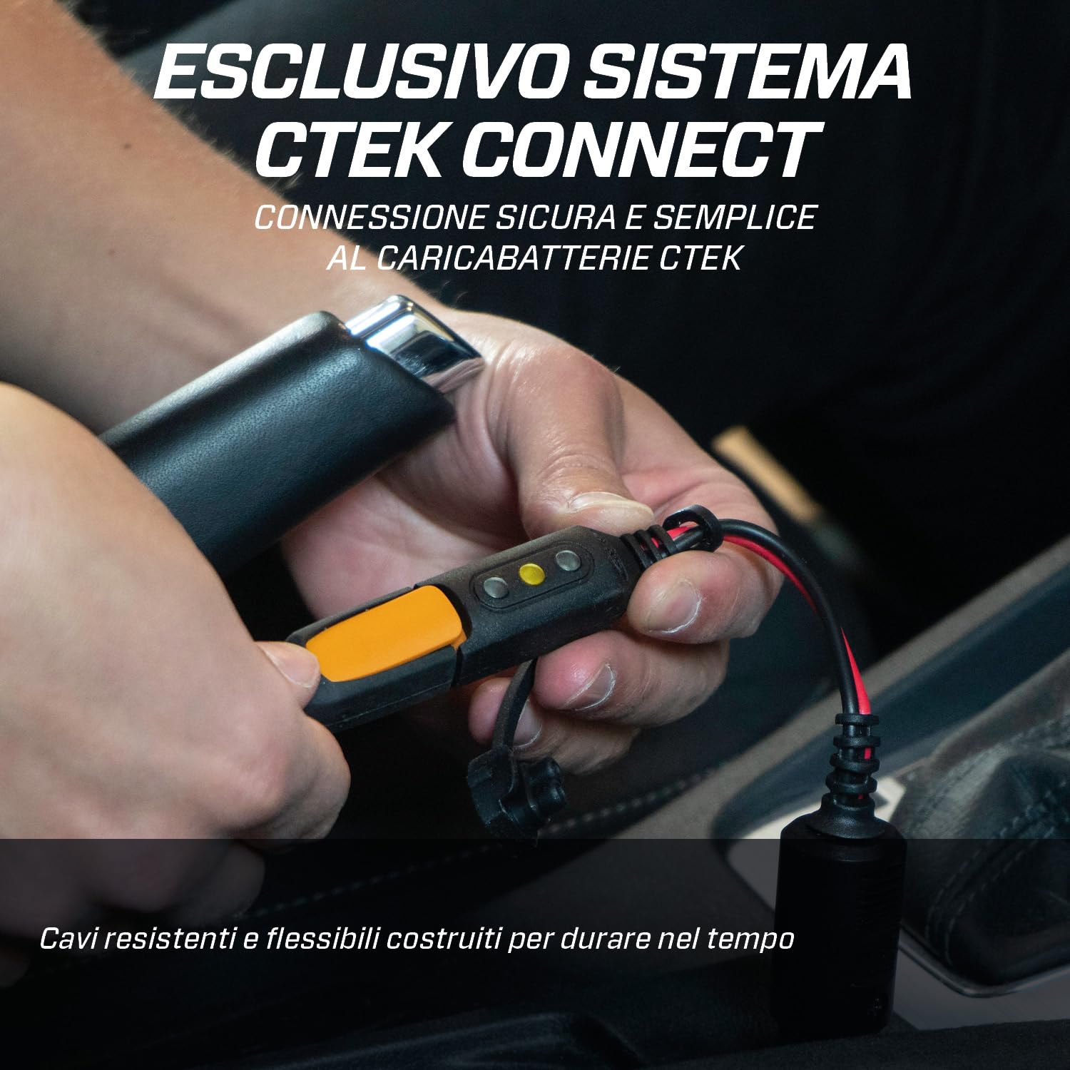 CTEK INDICATOR CIG PLUG, Indicatore LED dello Stato di Carica della Batteria, Utilizza le Prese da 12V del Veicolo, per Batterie al Piombo da 12V e Caricabatterie CTEK Fino a 8A