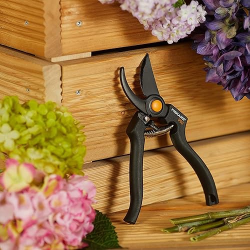 Fiskars Pro Pruner P90, Cutting diameter: 2.6 cm, Steel blades with non-stick coating, Length: 22.5 cm, Black/Orange, 1001530
