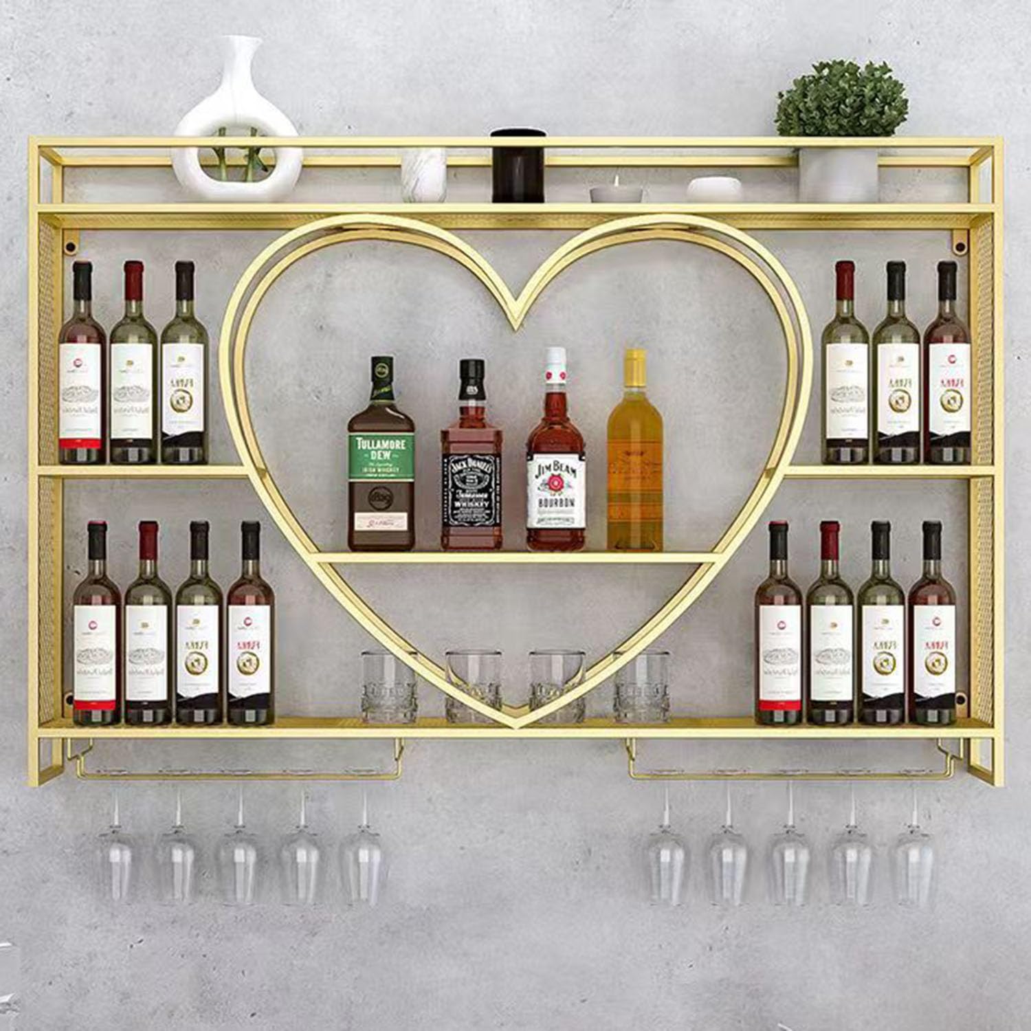 Étagères polyvalentes en métal pour créer un coin bar moderne et accueillant dans son salon