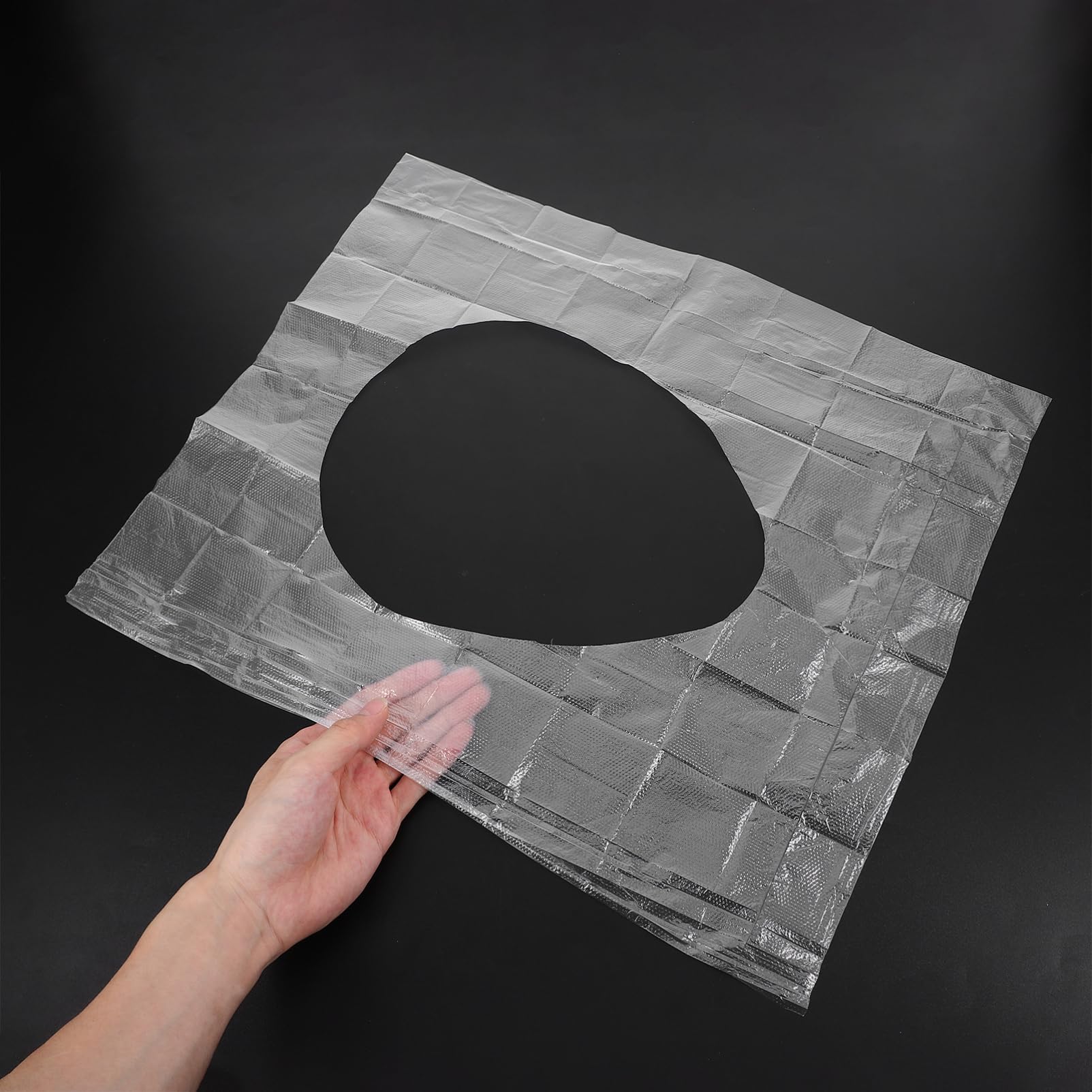 Ipetboom 50pcs Disposable Seat Covers Travel Size Safe Material Comfortable for Toilets Airplanes Camping