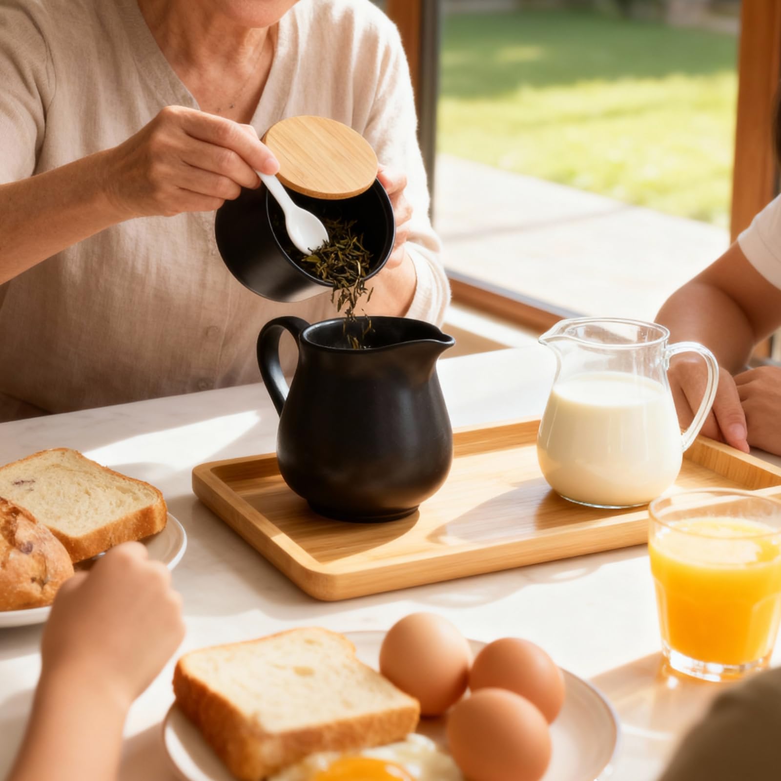 Set di latte e zucchero con coperchio e cucchiaio, in ceramica, con coperchio in bambù e zuccheriera, incluso vassoio in legno, lavabile in lavastoviglie, ideale per caffè, tazze da cappuccino e