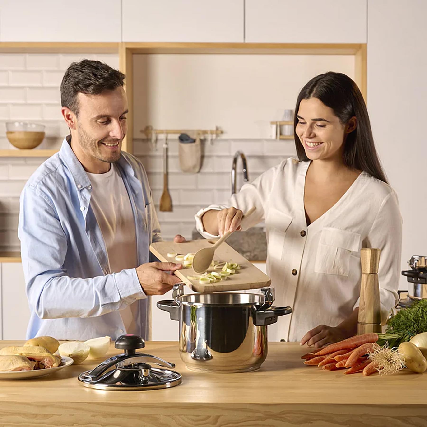 Taurus Classic Moments 8L - Pentola a pressione, capacità 8L, valvola di regolazione della pressione, tocco freddo, per tutti i fornelli, lavabile in lavastoviglie, chiusura con manopola girevole