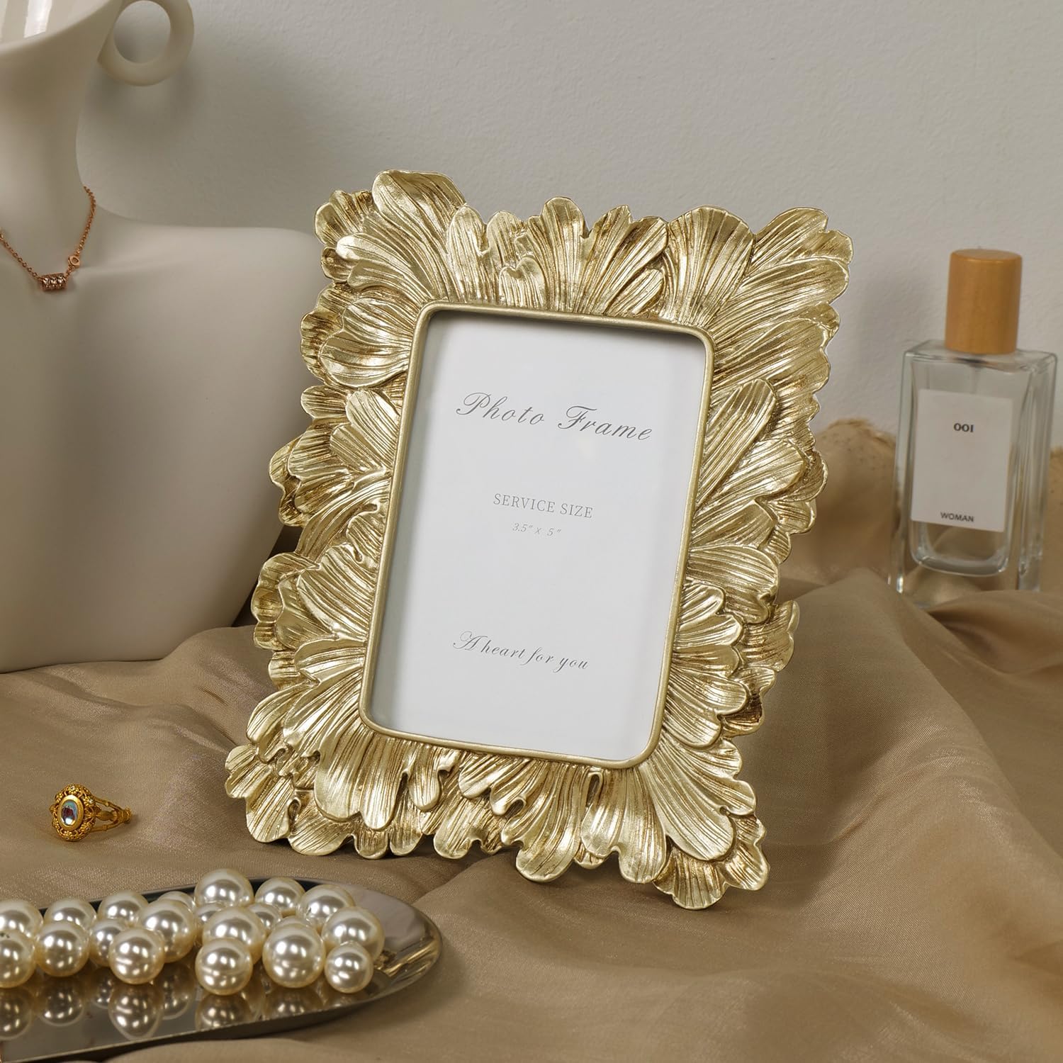 Cuspin Small Gold Picture Frame 3x5 Frames, Vintage Gold Palm Leaves Textured Hand-Crafted Resin with Glass Front Elegant Retro Vintage Design Photo Frame for Wall and Tabletop Display Home Decor