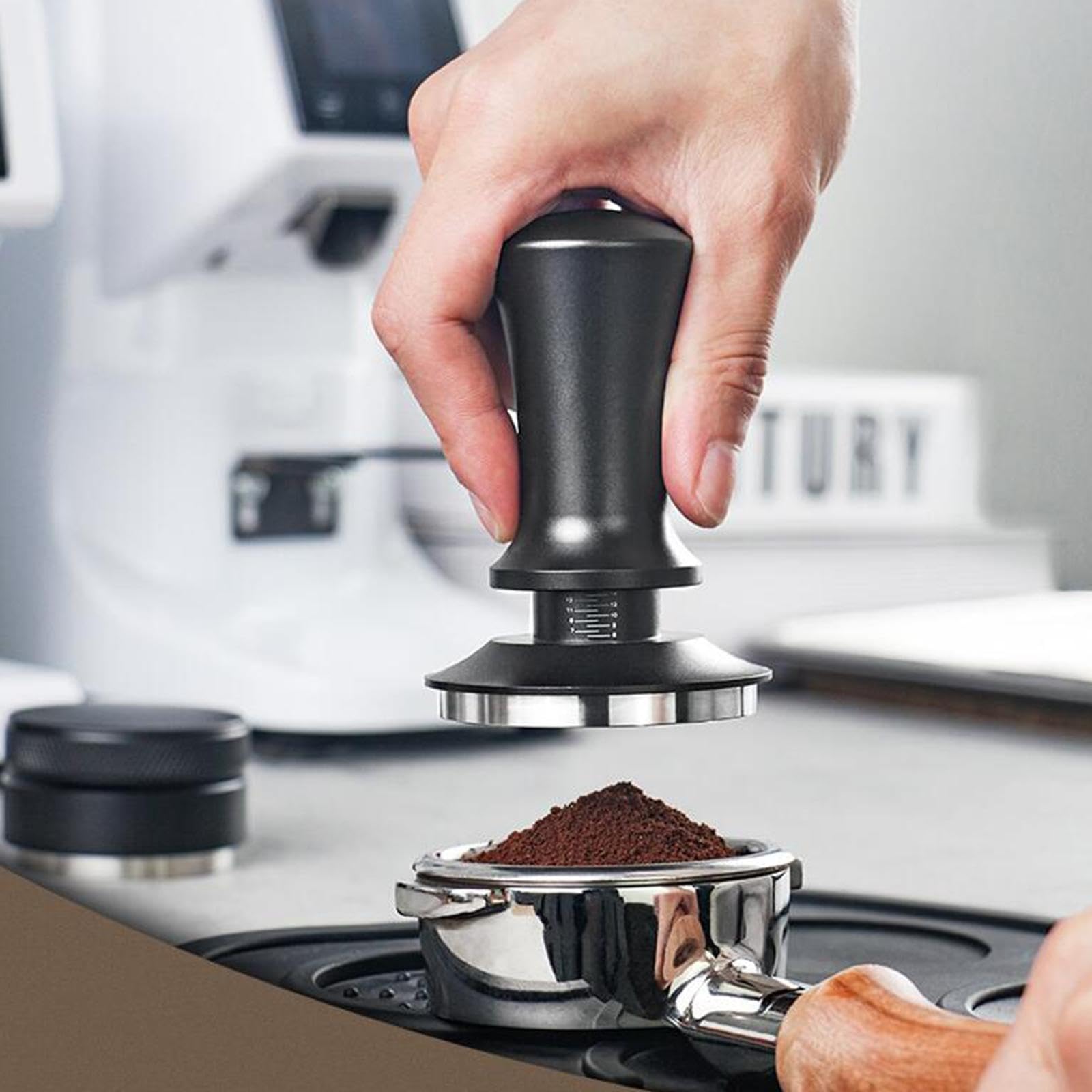 Espresso Tamper Base Plana de Acero Inoxidable Mango Aluminio con Resorte Desmontable Fácil Limpieza Apto para Baristas Profesionales y, 58MM
