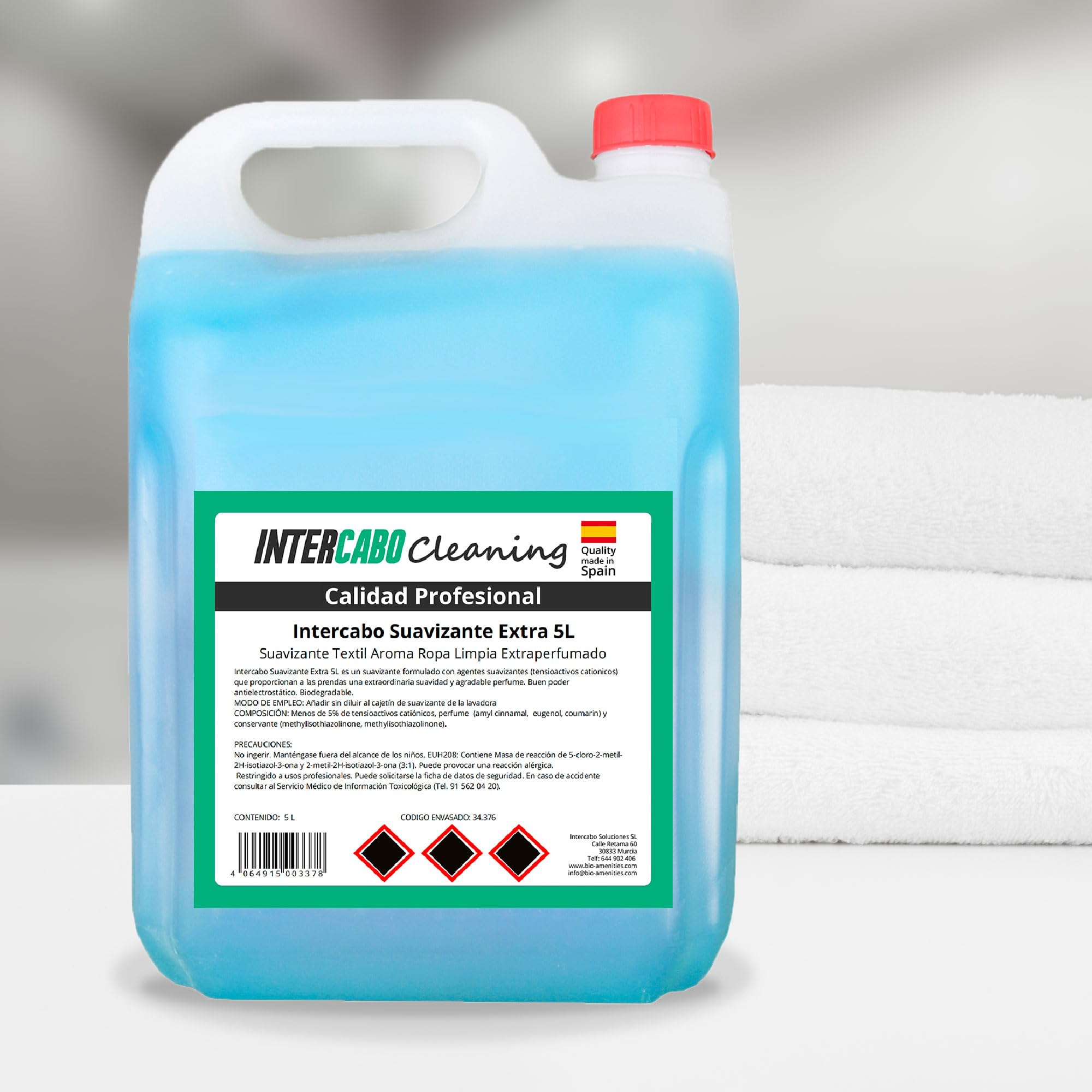 4 Garrafas suavizante ropa 5 litros - total 20L - fórmula concentrada con fragancia duradera - suavidad y frescura para textiles - uso intensivo en hoteles, lavanderías y colectividades - Intercabo