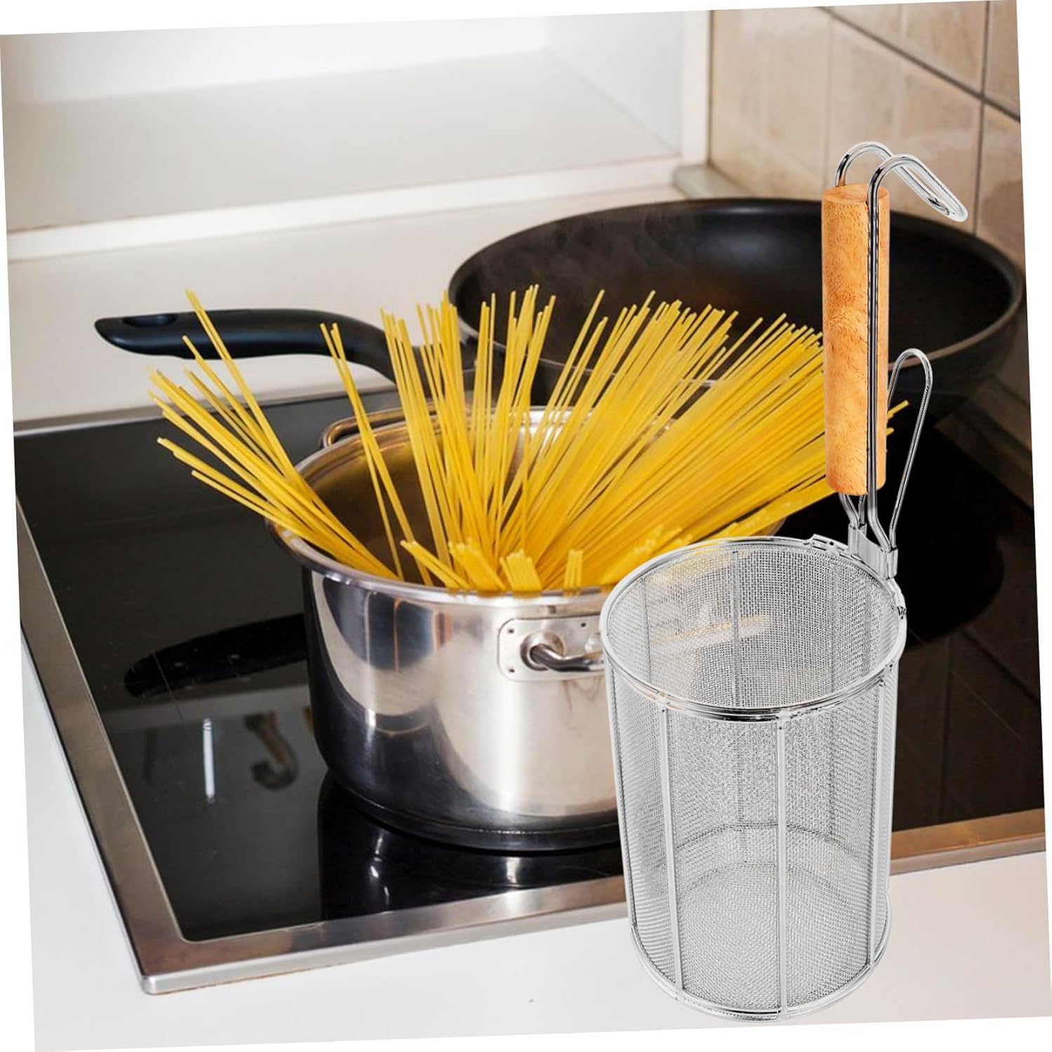 Stainless Steel Pasta Strainer Spoon with Handle Multi-purpose Food Strainer for Noodles Deep Frying and Kitchen Use and Cooking Tool