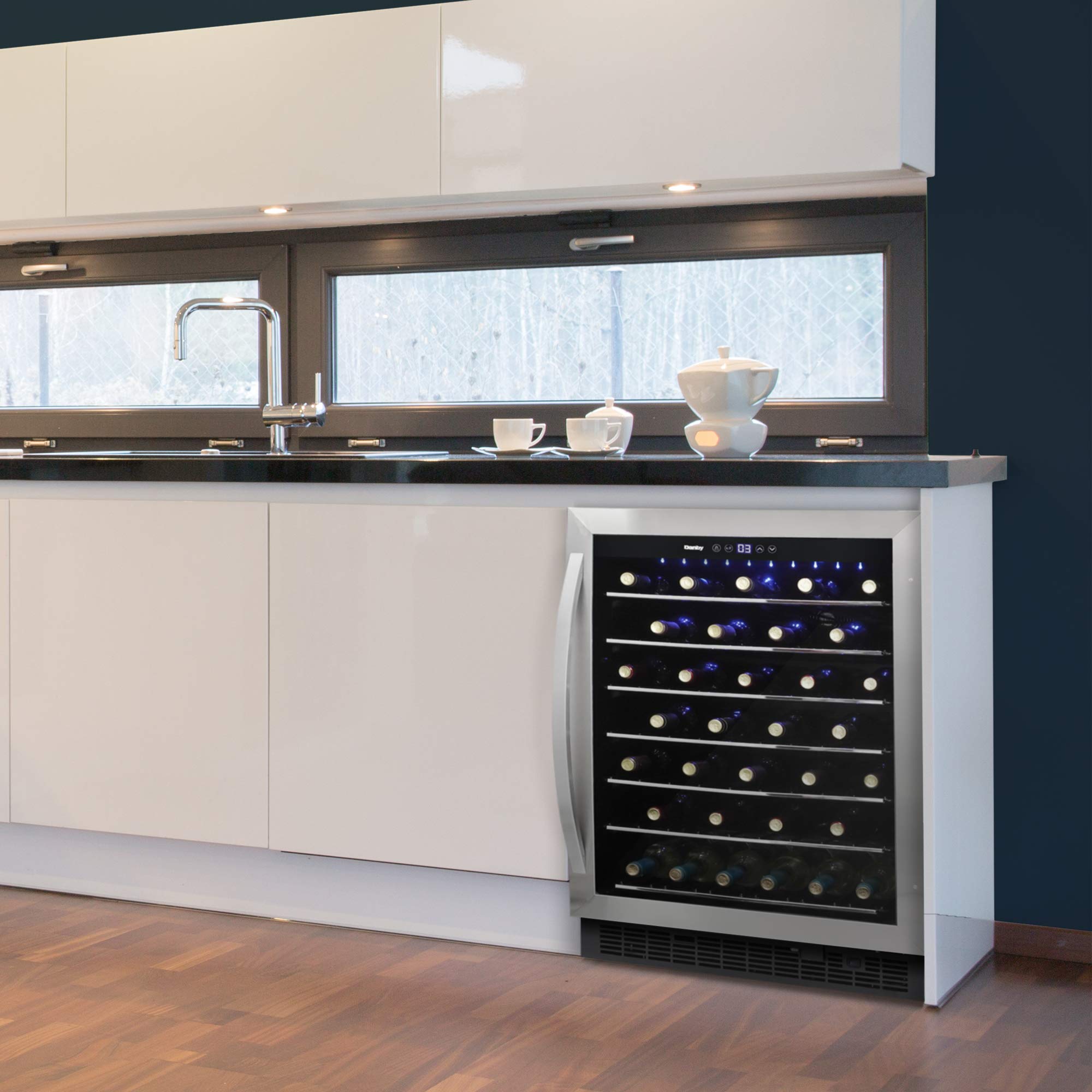 Danby DWC057A1BSS Built In Beverage Center, Single Zone Under Counter