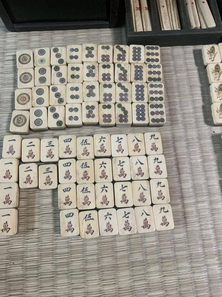 麻雀牌　歯風 背竹牌　骨董品 古代中国の麻雀牌背竹牌骨牌：美と遊びの融合」 – 【公式】骨董