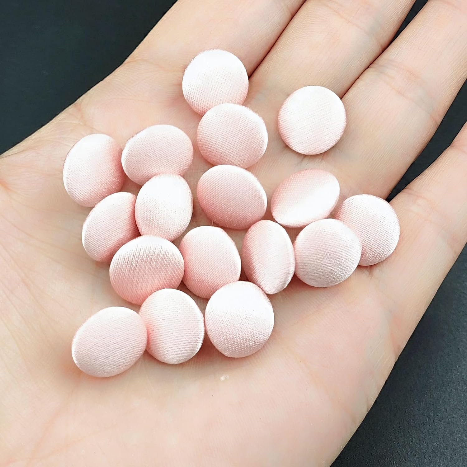 30pcs Ivory Satin Fabric Cloth Covered Buttons with Shank for Bridal Wedding Dress Buttons, DIY Sewing, Handmade Scrapbooking Decorations 12.5mm