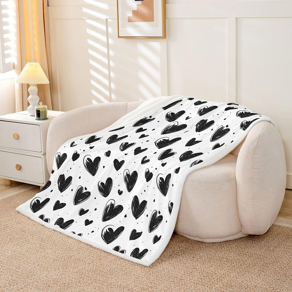 Jetés de lit Jour Saint Valentin : plaid canape coeur noir pour offrir