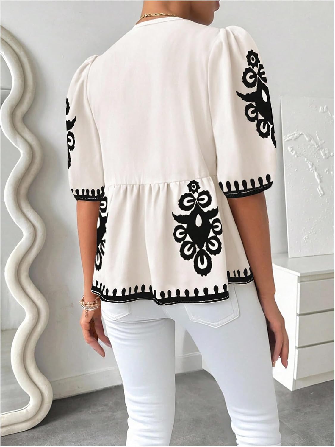 WDIRARA Women's Boho Graphic Tie Front Blouse V Neck Puff Short Sleeve Babydoll Tops - Image 3