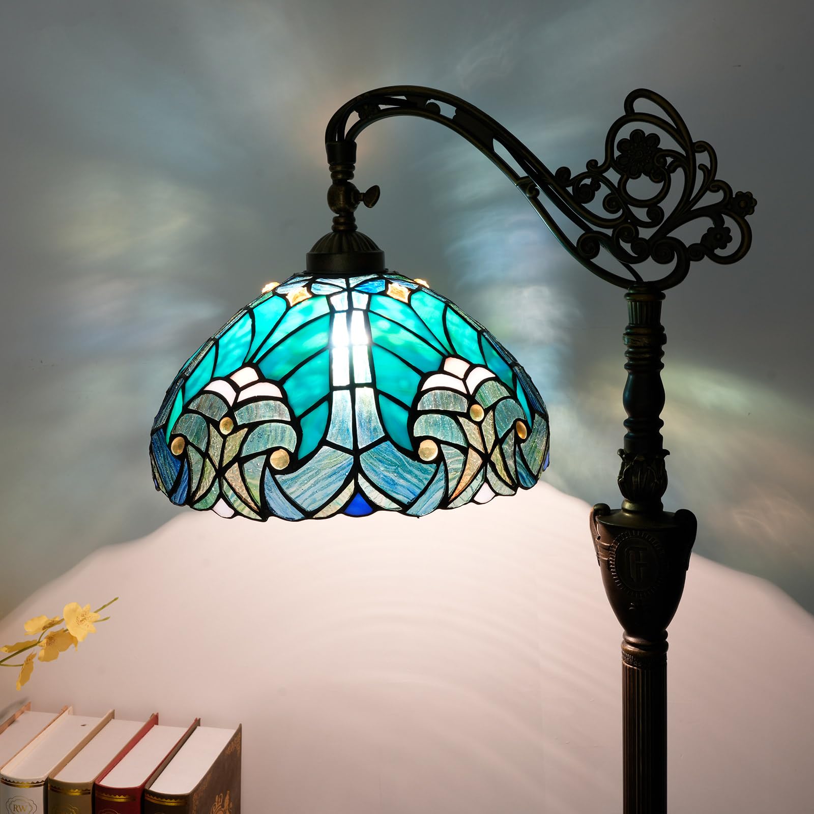 Blivuself Tiffany Floor Lamp Vintage Standing Lamp Green Stained Glass Floor Light Rustic Corner Gooseneck Floor Lamp with Adjustable Angle for Home Decor Living Room Bedroom 12X12X63 Inches