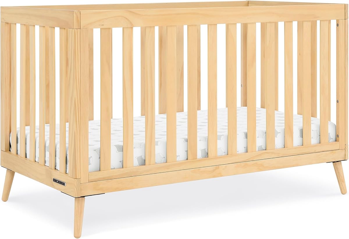 Cuna convertible 4 en 1 Delta Children Essex con certificación Greenguard Gold, natural