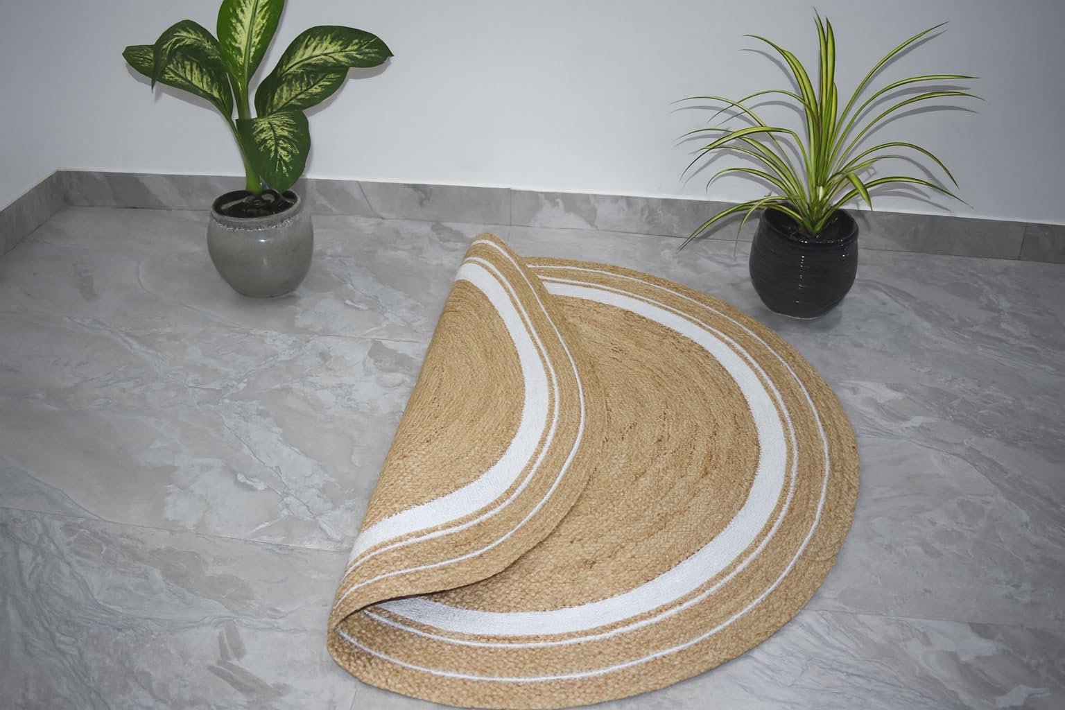 Vipanth – Tapis en Jute Naturelle avec Ligne Blanche, Fait à la Main, Tapis tressé réversible pour décoration d'intérieur (210 x 210 cm, Rond)