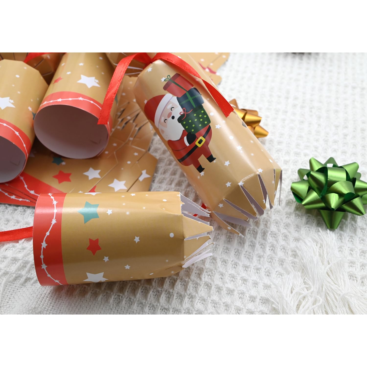 Gyoungt 10 Pack Cute Santa Chritmas Crackers - Image 4