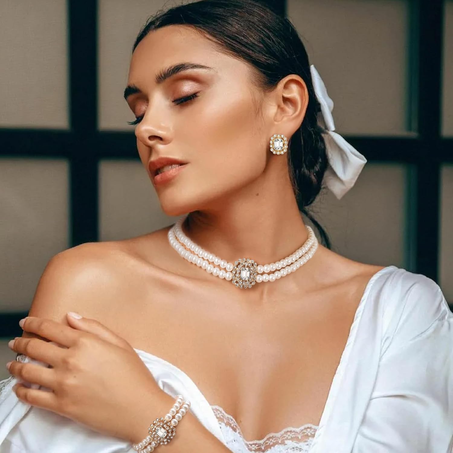Flyonce 3 Pcs 1920s Pearl Choker Necklace Earrings Bracelet Sets, Vintage Faux Pearls Strands Necklaces Great Gatsby Flapper Party Cosplay Roaring 20s Halloween Costume Jewelry Set for Women