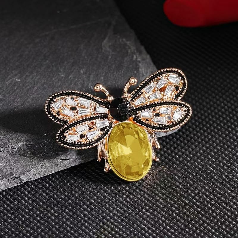 Image of 2Pcs Sexy Red Lips Brooch Rhinestone Quiet Gestures Statement Brooches Lapel Pins Elegant Dress Accessories Suit Tie Art Deco Fashion Cubic Zirconia Jewelry Lover Gift for Women Girls