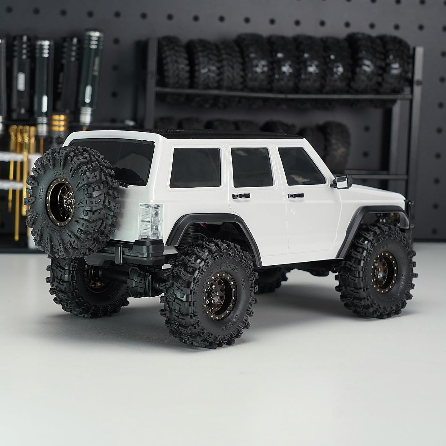 INJORA 6.10in 133g Wheelbase ABS Hardtop Cherokee Body for TRX4M Bronco Defender Chassis 1/18 RC Crawler Upgrade(Pearl White)