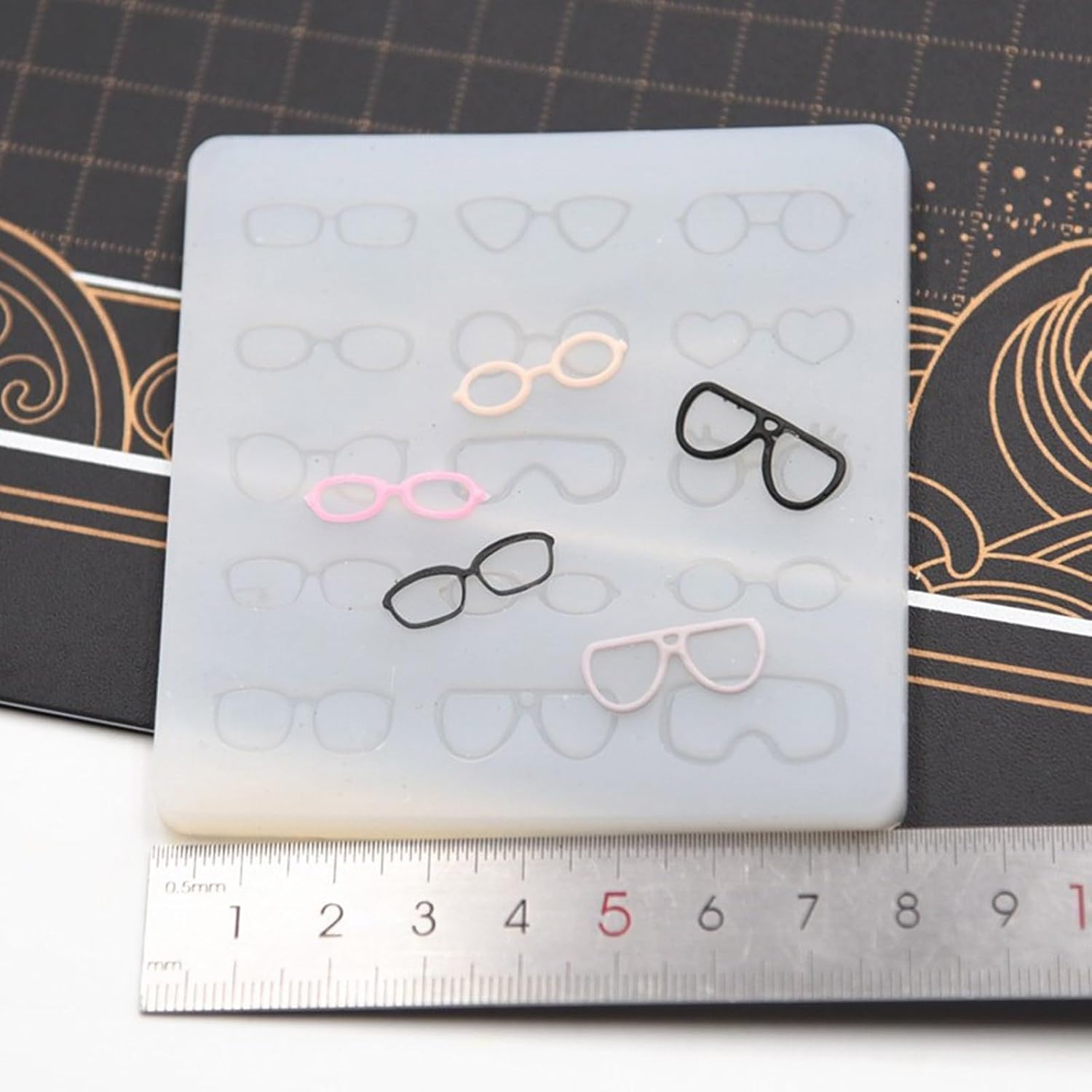Silicone Mold for Pottery Clay Doll Face Eyeglass Frame Decoration Eyeglass Frames Resin Moulds Soft Clay Doll Face Mold, 8cm, As the Picture Shows