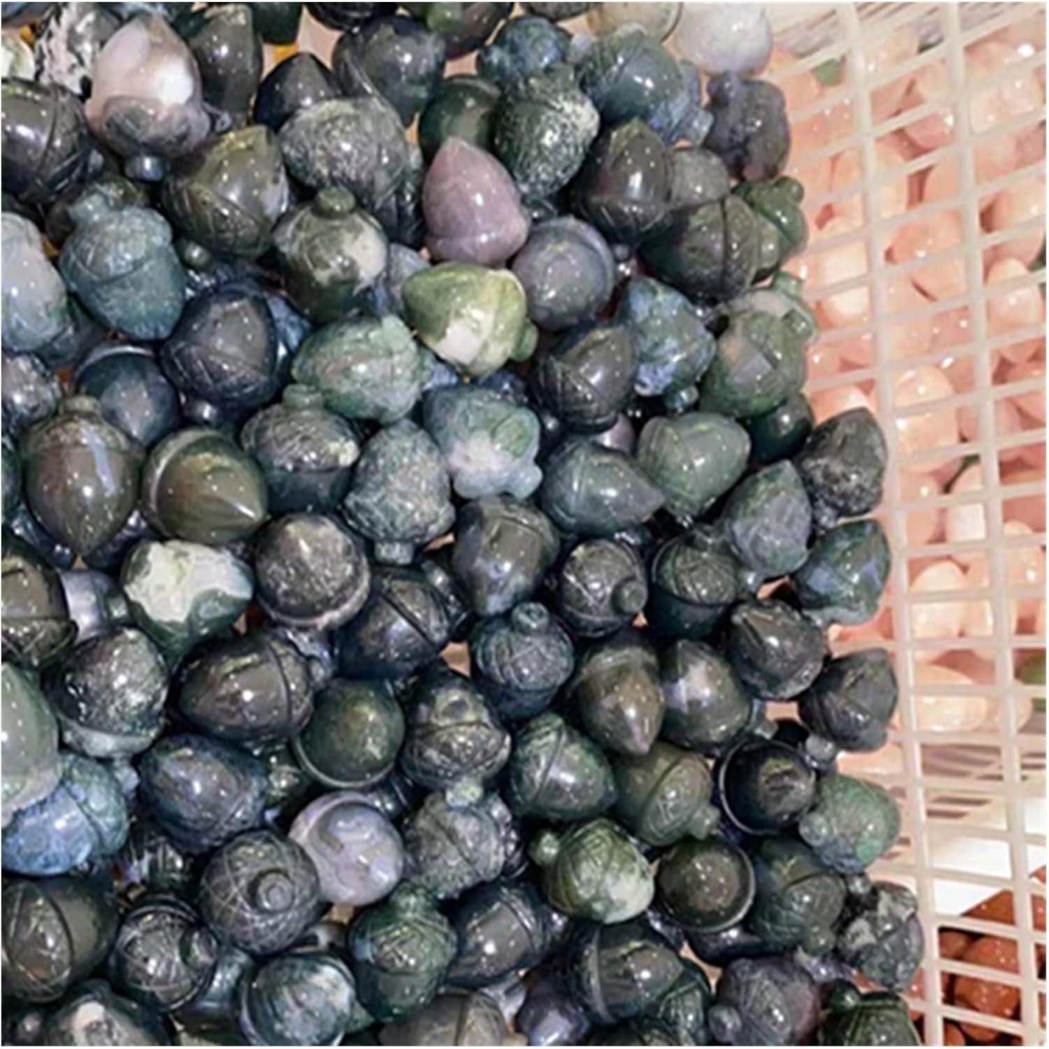 FIDEMM Natural Crystal Rough Natural Rose Stones Small Pine Cones Nut Statue Crystal Healing Hand Carved Gemstone Reiki Stones Luck Energy Decoration (Color : Clear Quartz)