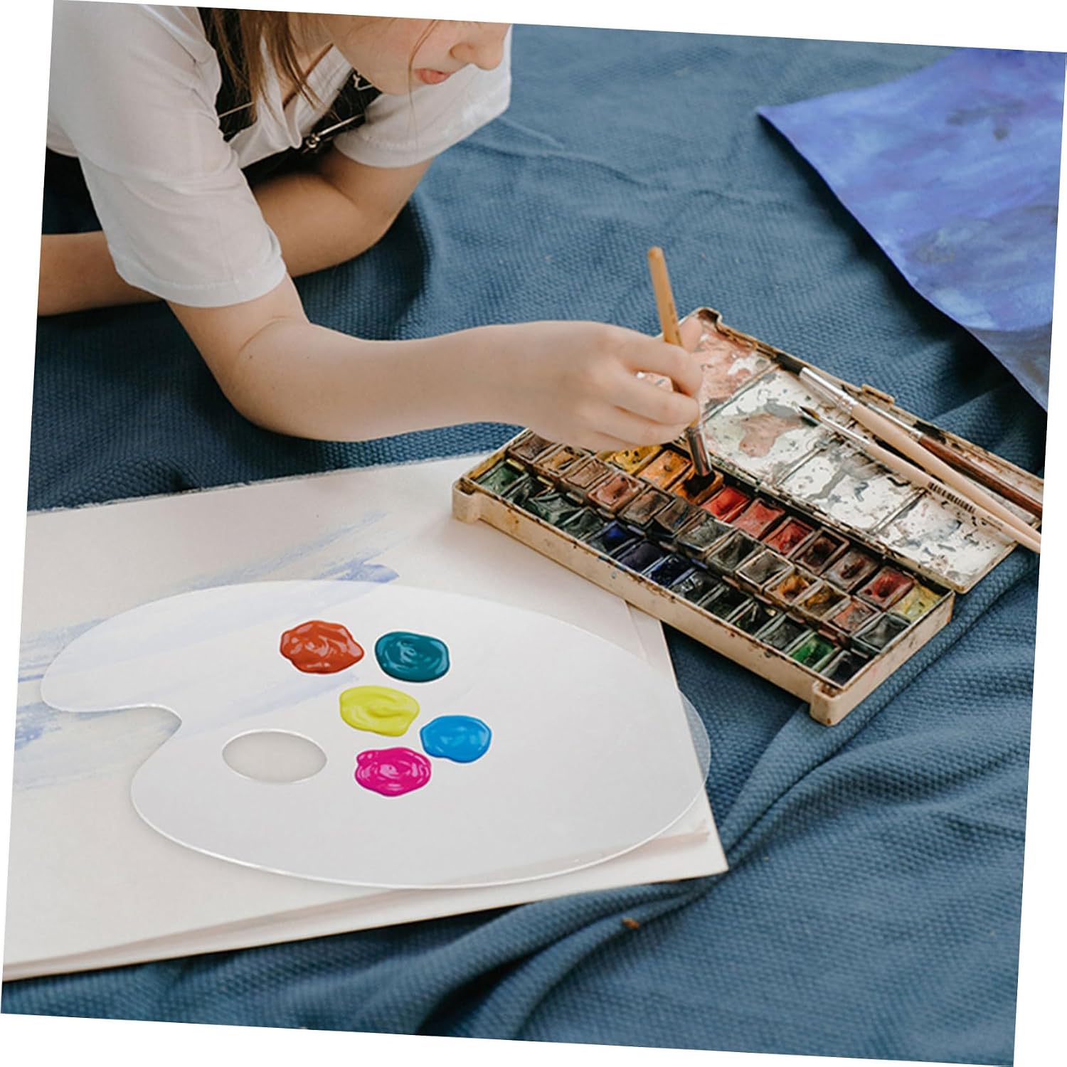 Gadpiparty 1pc Handheld Acrylic Color Mixing Tray Palette for Watercolor Oil Painting Easy to Clean Art Painting Board Present for Artists and Beginners