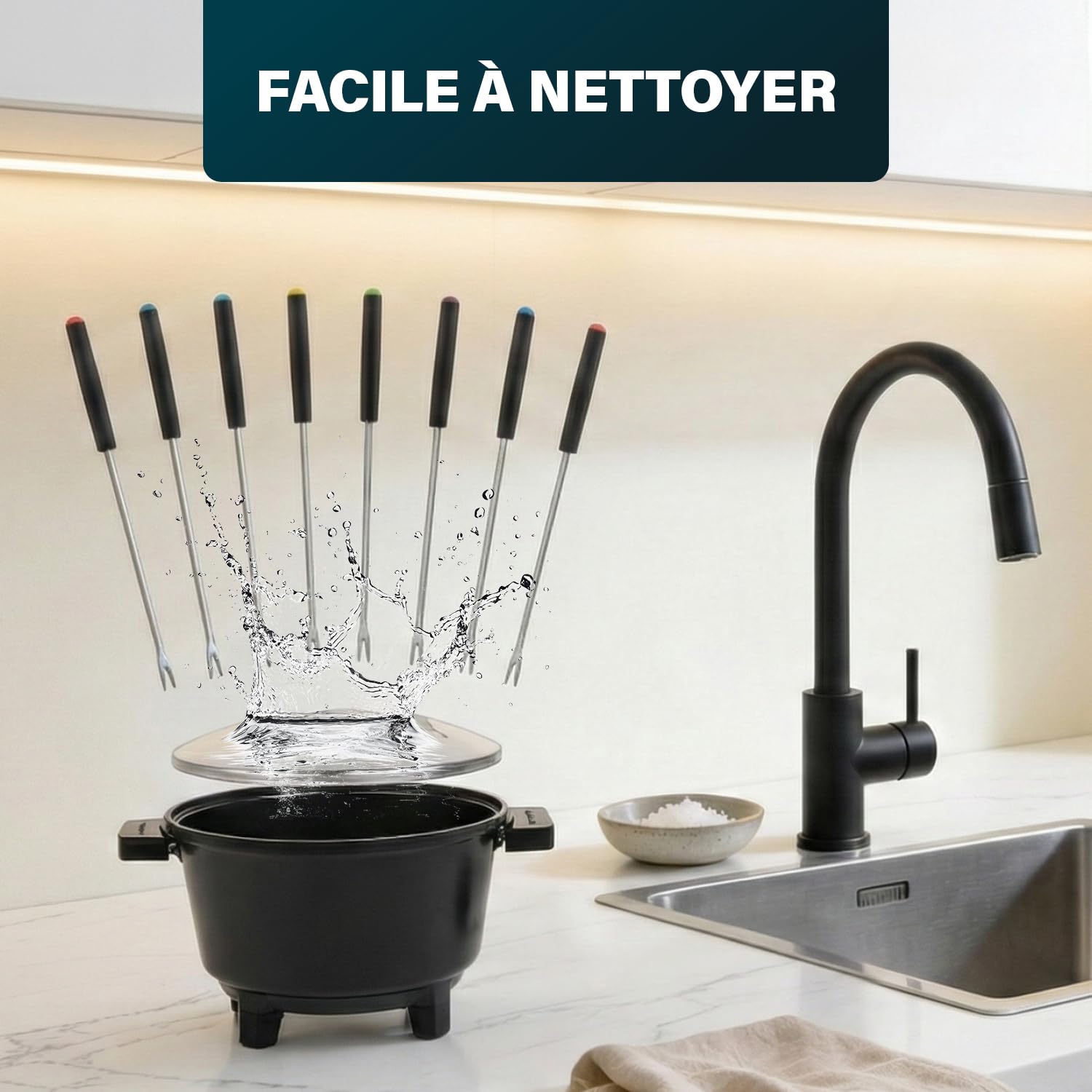 Princess Appareil à Fondue Noir, Capacité 1,5L, Thermostat Réglable, Revêtement Céramique, 8 Fourchettes Inox, Poignées Isolantes, 800W, Base Antidérapante, 01.173110.01.001