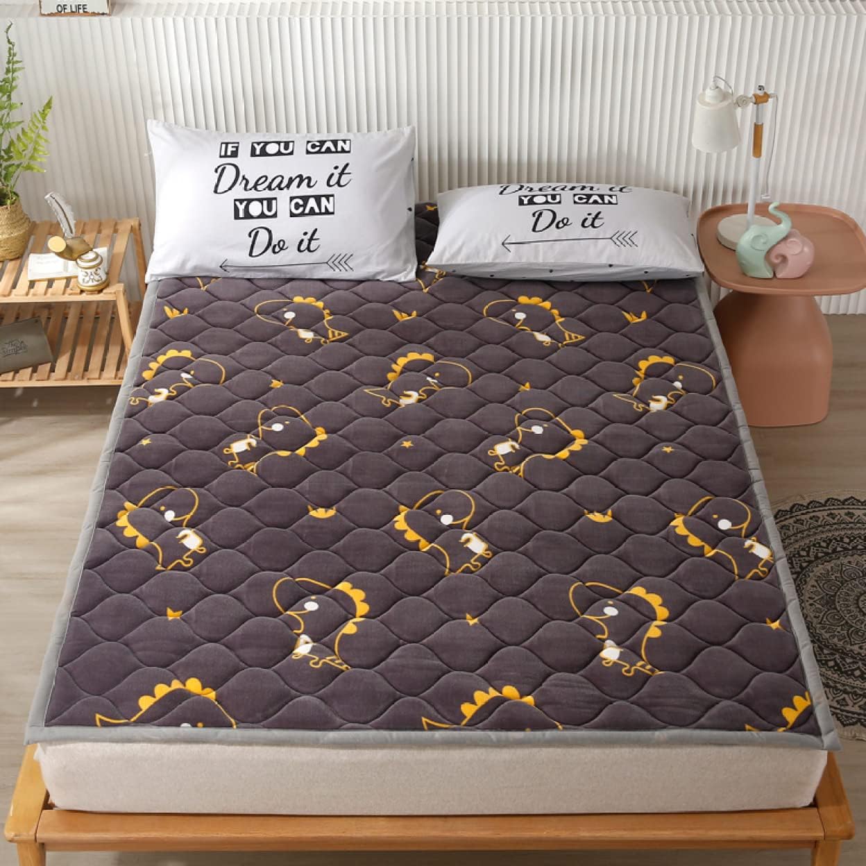 Semi-Double Bed Pad Flannel 135 x 200 cm Bed Pad Bed Blanket Bed Pad Sheet Microfiber (Dark Brown 150 x 200 cm)