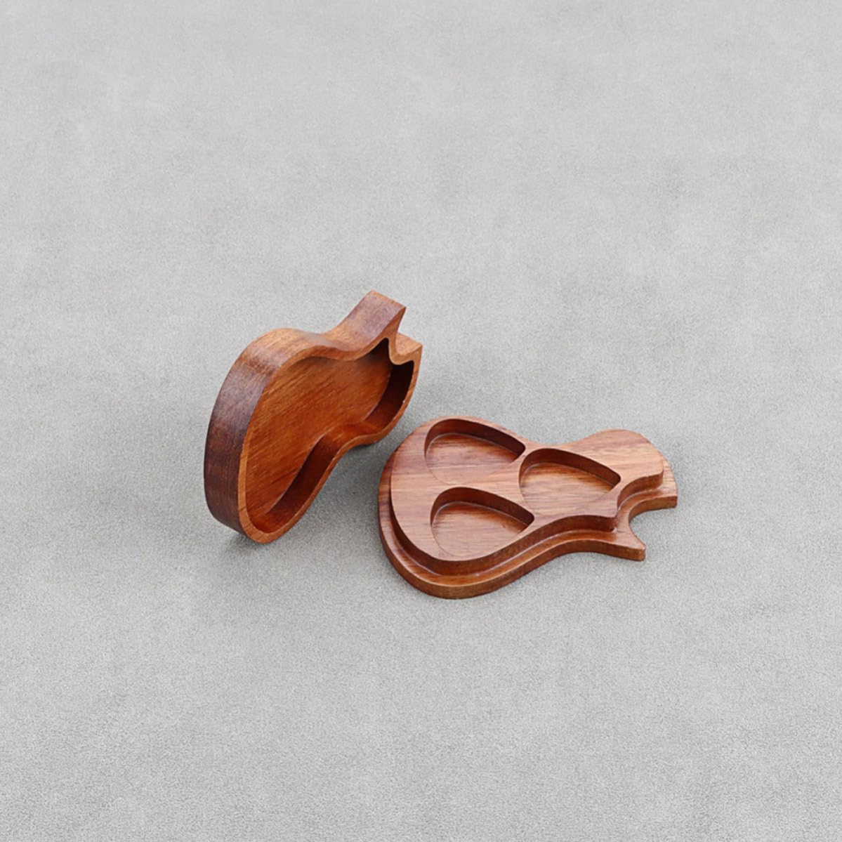 Kisangel 4 Pezzi Scatola Portaplettri per Chitarra in Legno Marrone a Forma | Design a 3 Scomparti, Grana Naturale, Portatile e Facile da Trasportare