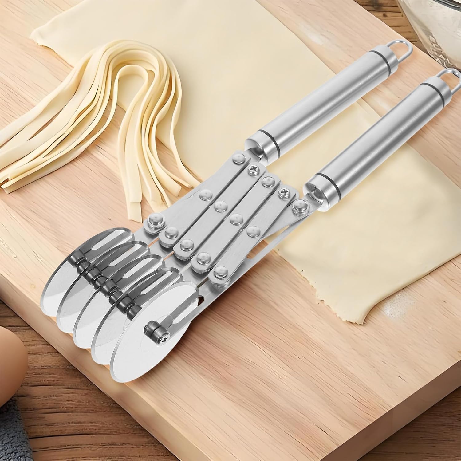 Baluue Stainless Steel Pizza Wheel Cutter and Pastry Rolling Tool with Sharp Circular Blade for Baking and Dough Cutting in Home Kitchen