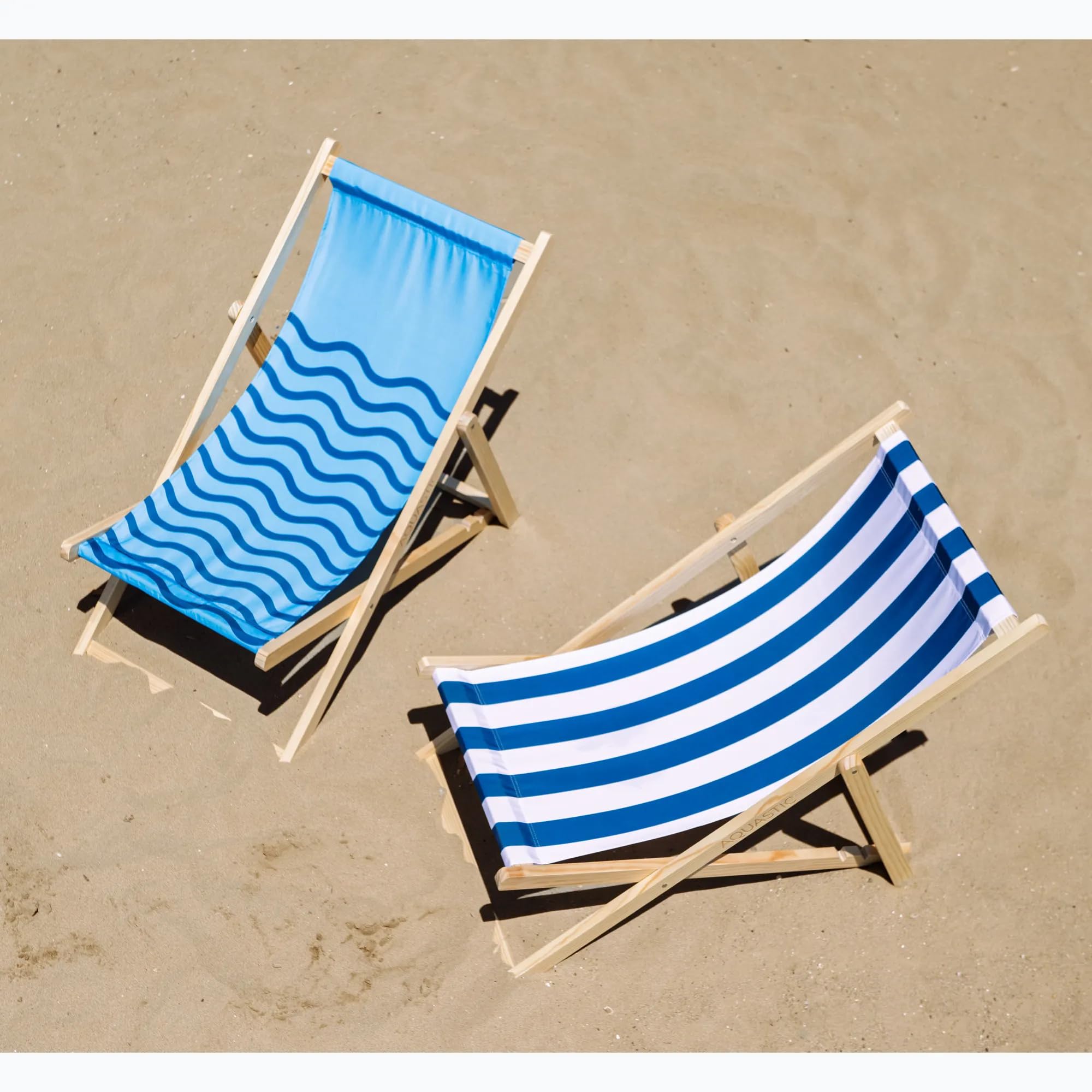 AQUASTIC SUNLITO Beach leżak przeciwsłoneczny w kolorze granatowym, idealny do ogrodu i na plażę, łatwe do złożenia, regulowane oparcie, ergonomiczny kształt, komfort i jakość, 101 x 57 x 71 cm